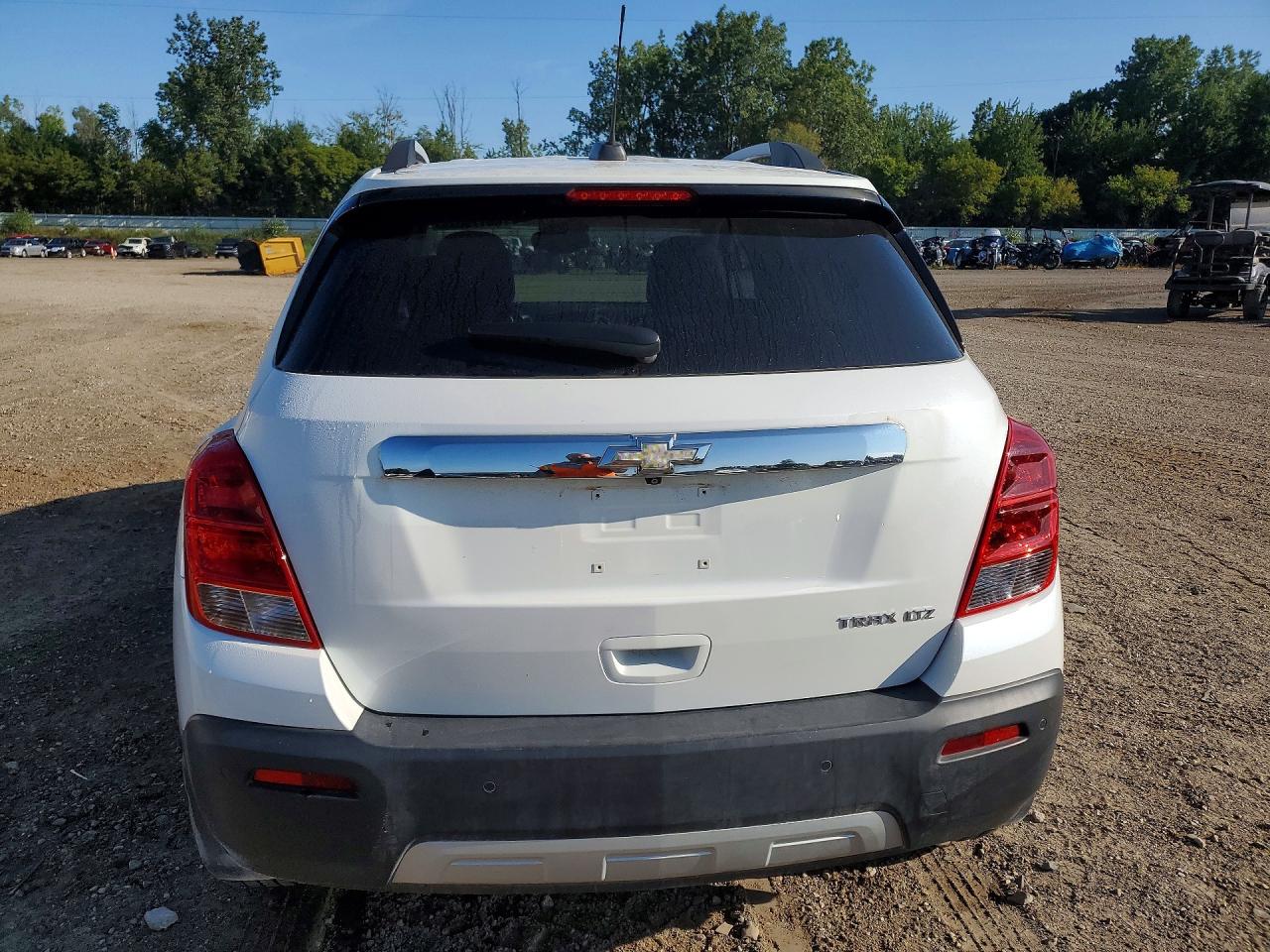 2015 Chevrolet Trax Ltz White vin: KL7CJNSB4FB257811
