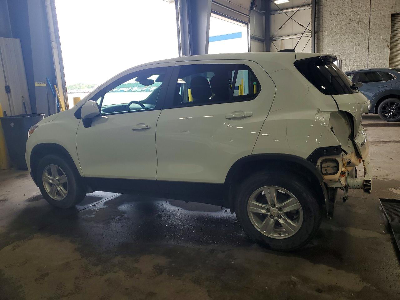 2020 Chevrolet Trax Ls White vin: KL7CJNSB9LB073699