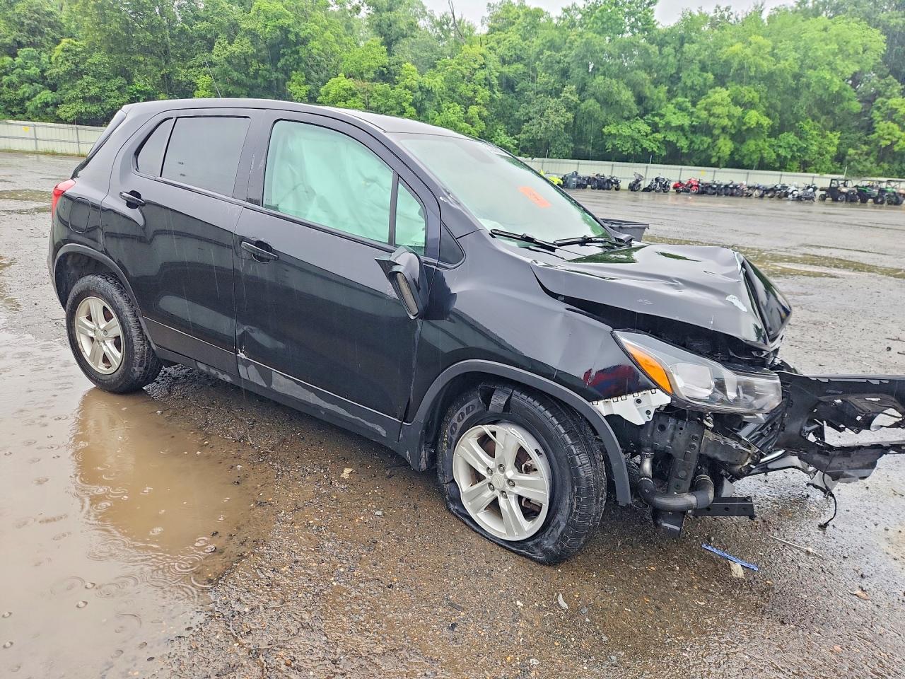 2022 Chevrolet Trax Ls Black vin: KL7CJNSM4NB516507