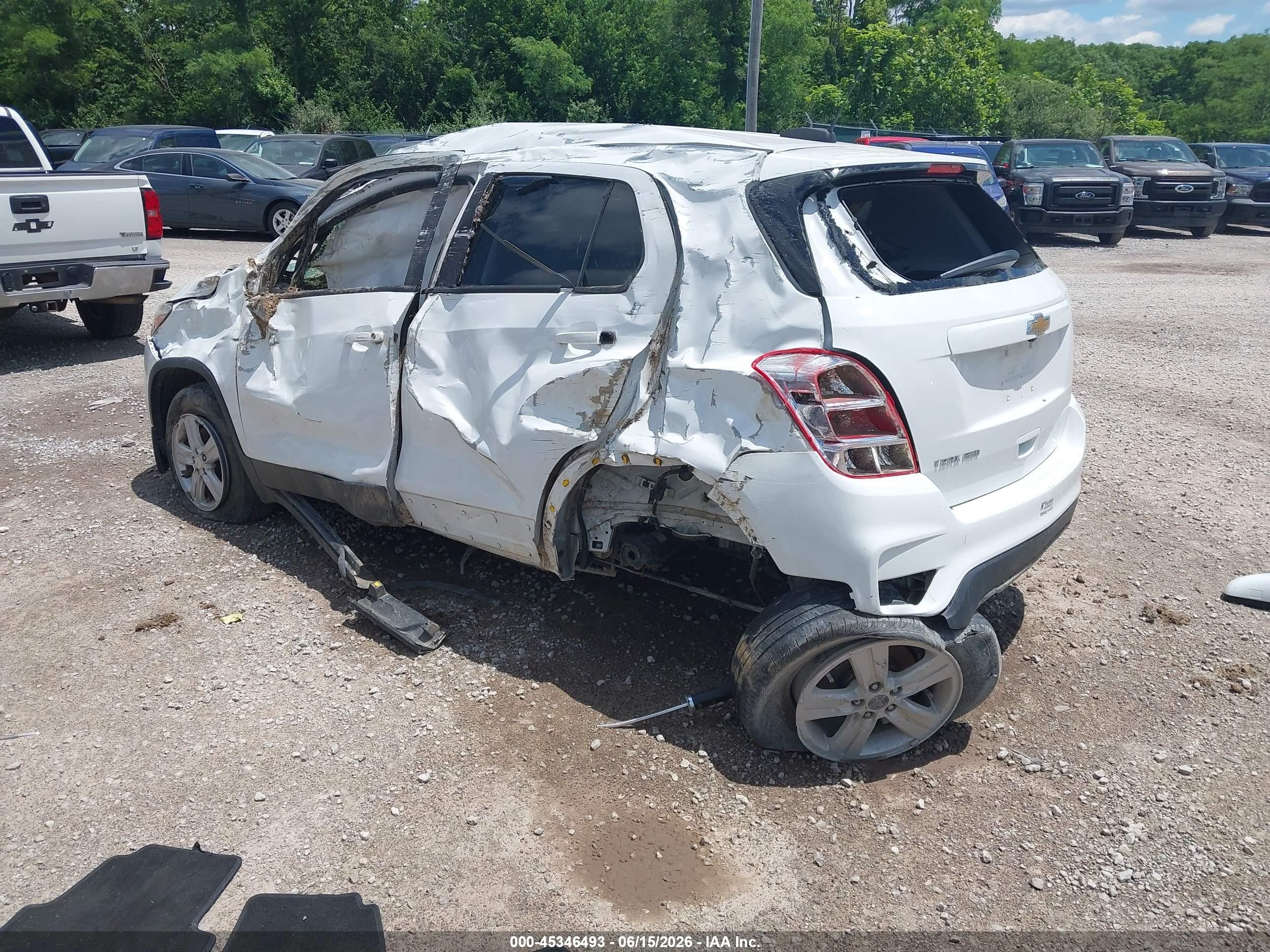2022 Chevrolet Trax Awd Ls White vin: KL7CJNSM6NB545703