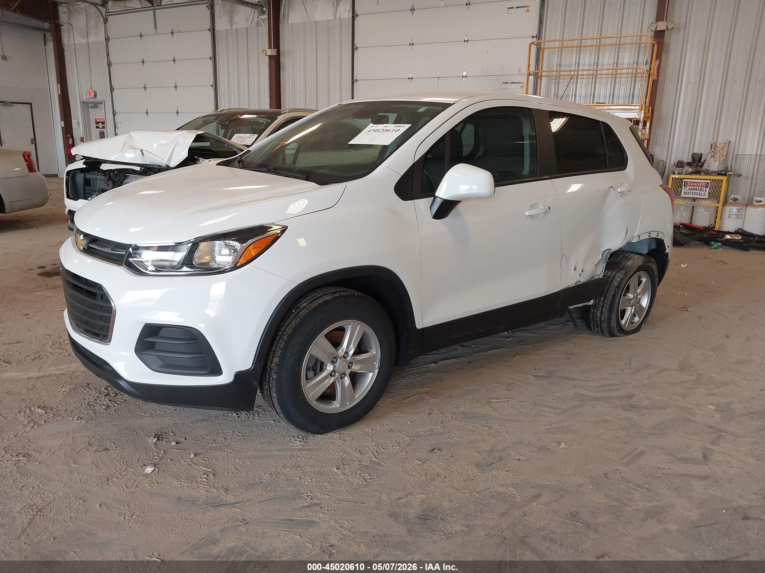2022 Chevrolet Trax Awd Ls Белый vin: KL7CJNSM6NB549508