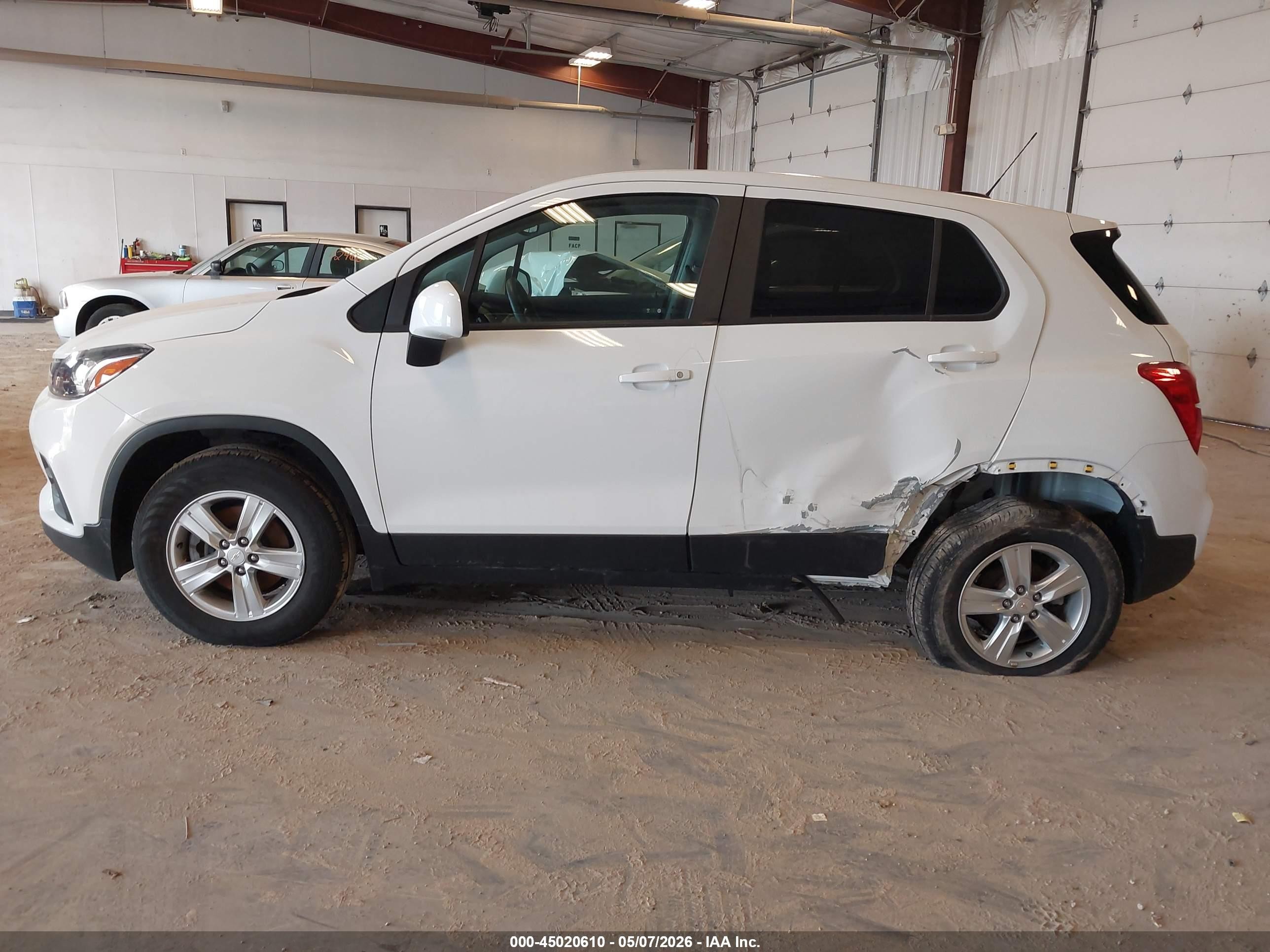 2022 Chevrolet Trax Awd Ls Белый vin: KL7CJNSM6NB549508