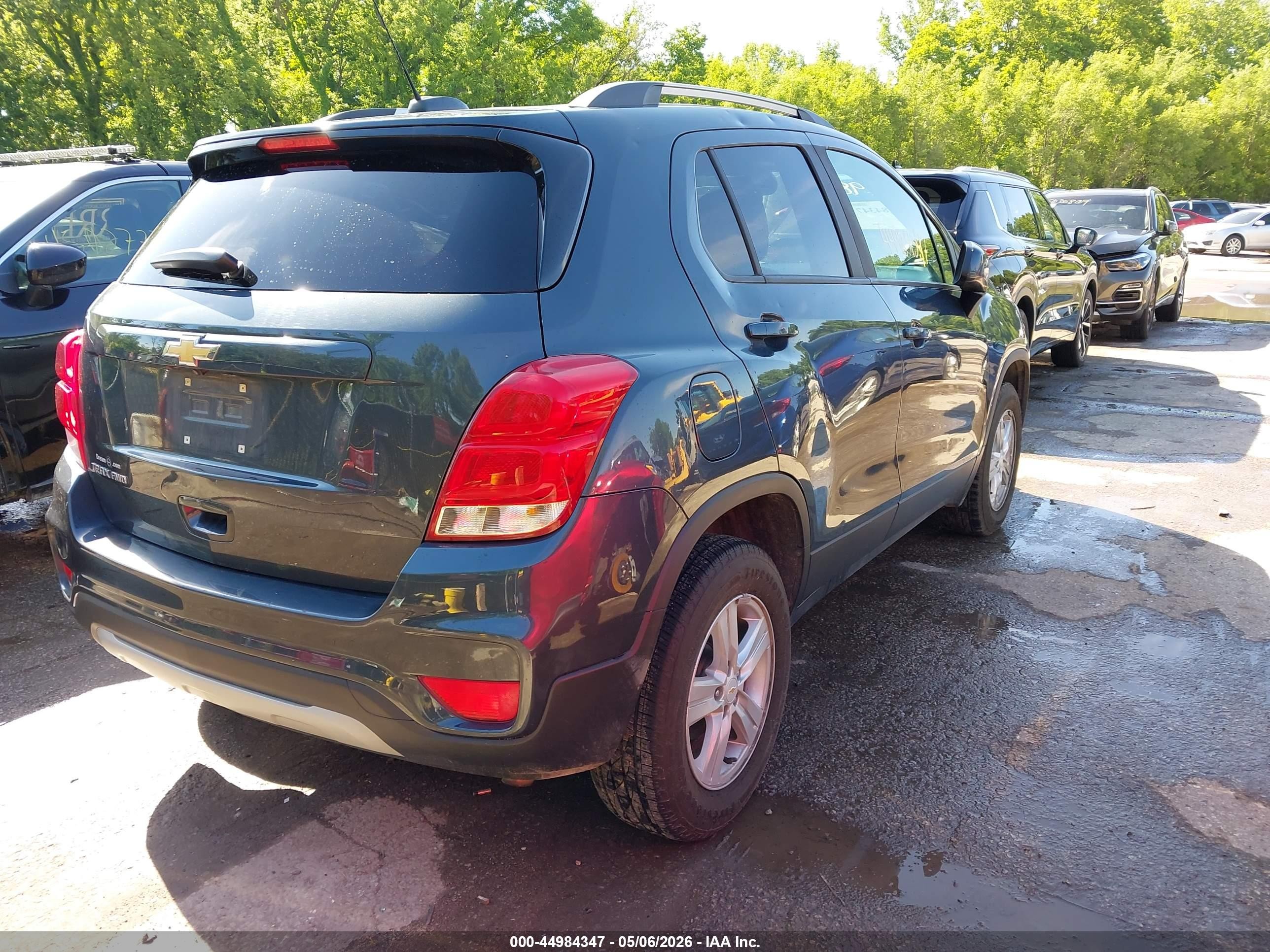 2021 Chevrolet Trax Awd Lt Gray vin: KL7CJPSB0MB322906