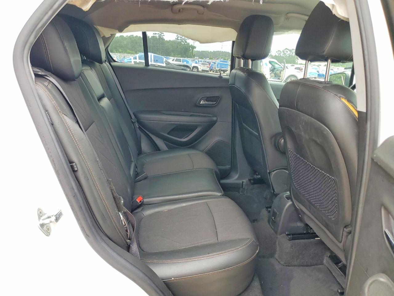2018 Chevrolet Trax 1lt White vin: KL7CJPSB1JB670869