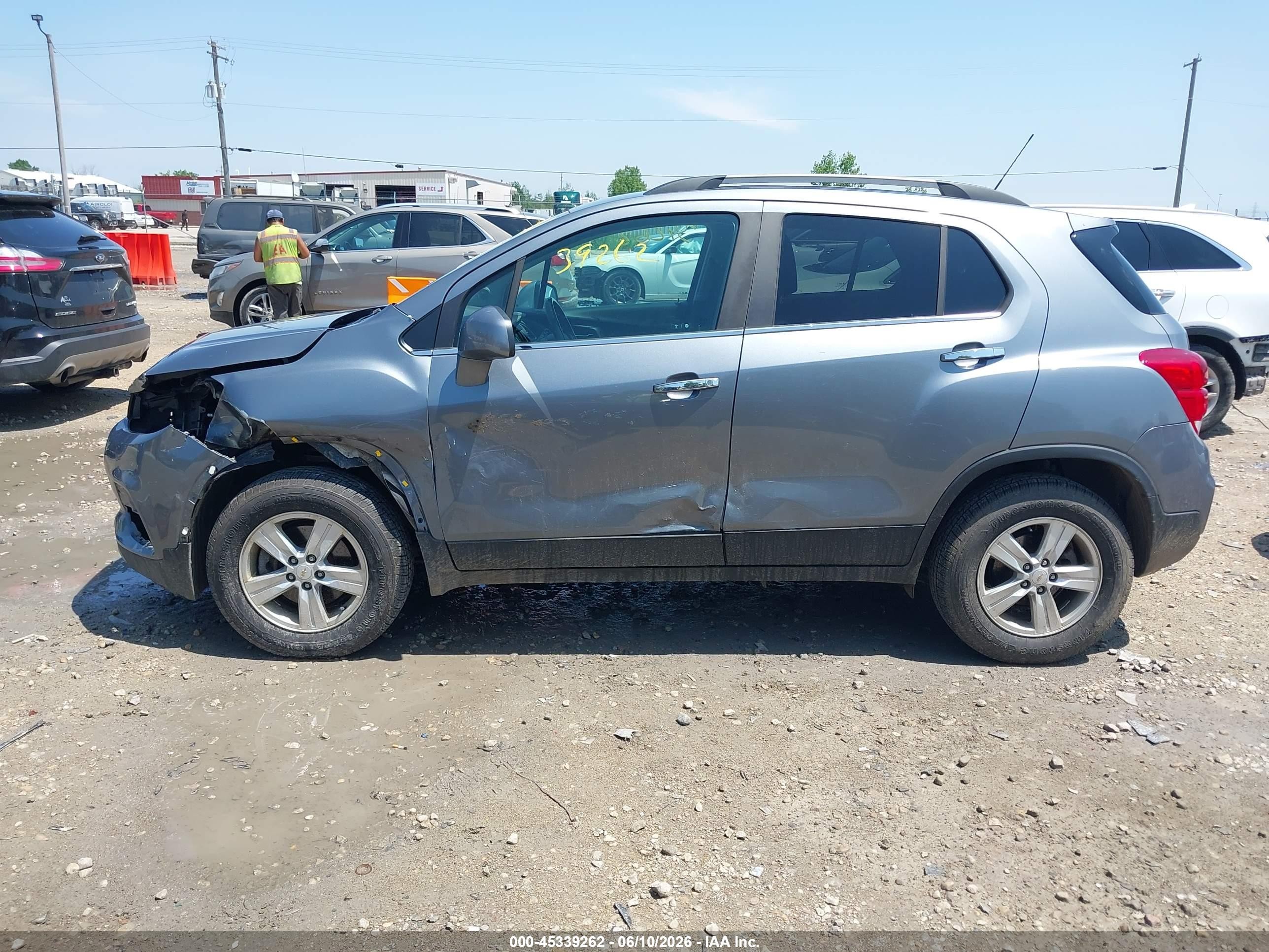 2019 Chevrolet Trax Lt Серый vin: KL7CJPSB1KB785098