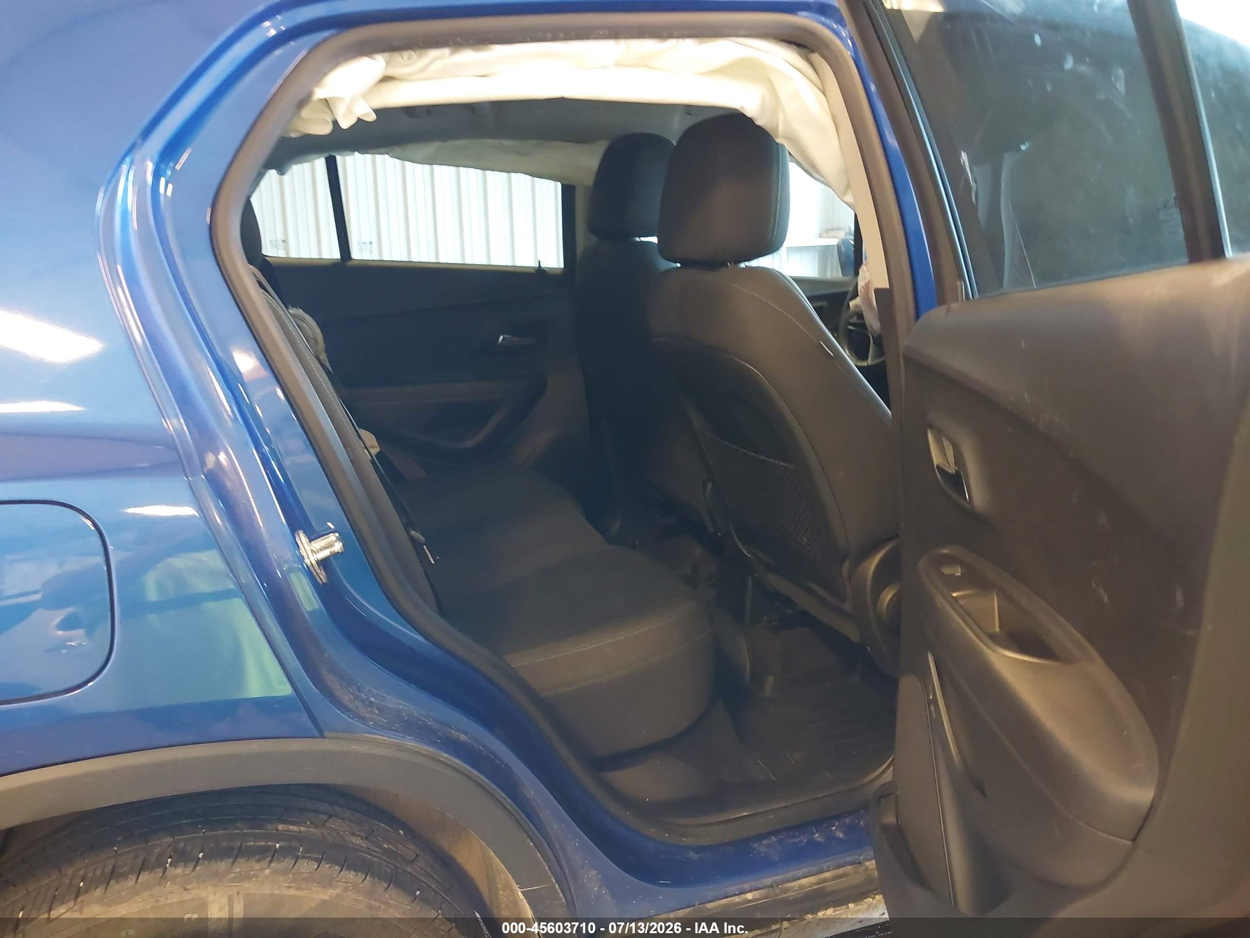 2015 Chevrolet Trax Ls Blue vin: KL7CJPSB4FB141116