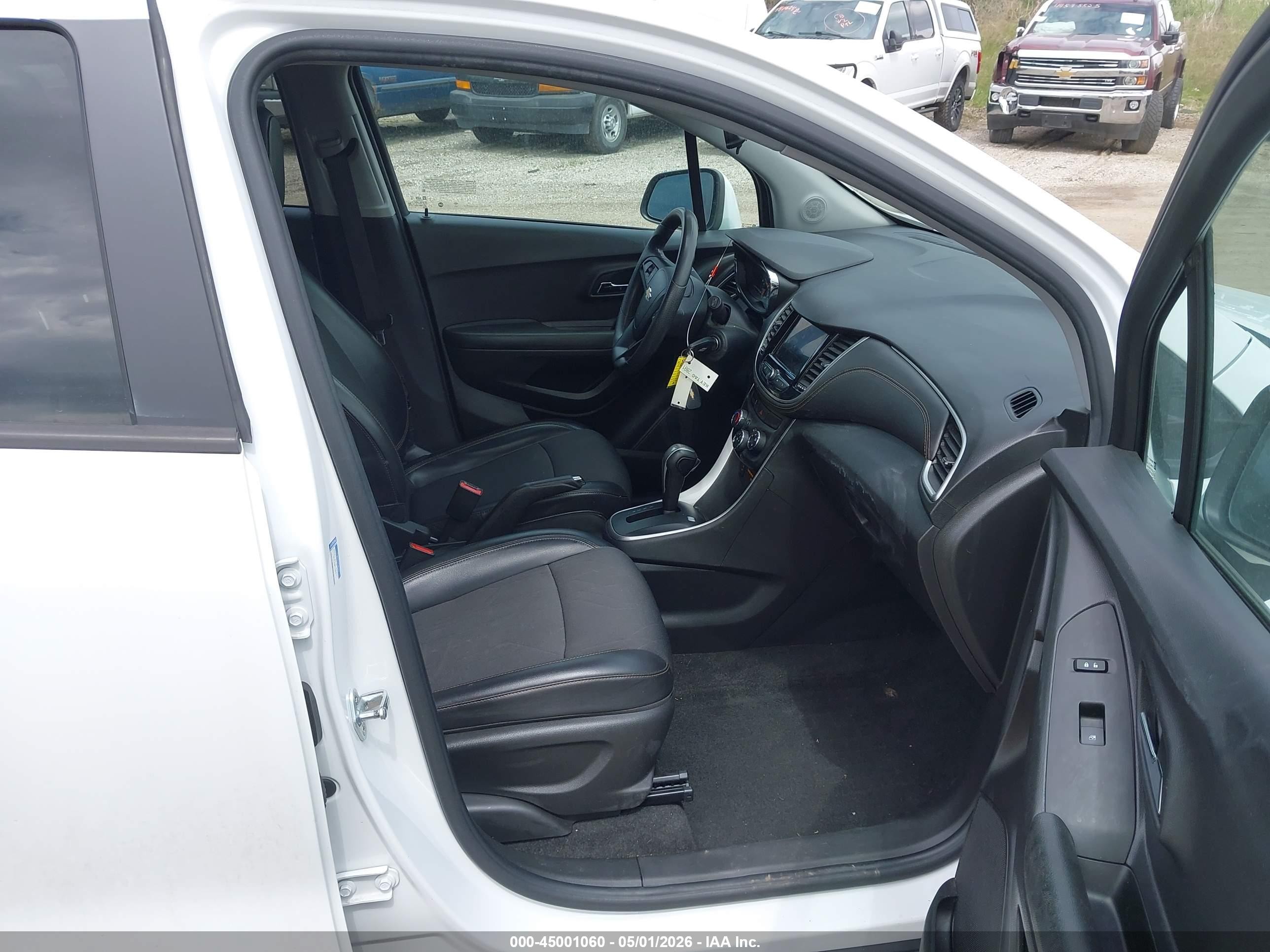 2021 Chevrolet Trax Awd Lt White vin: KL7CJPSB4MB332130