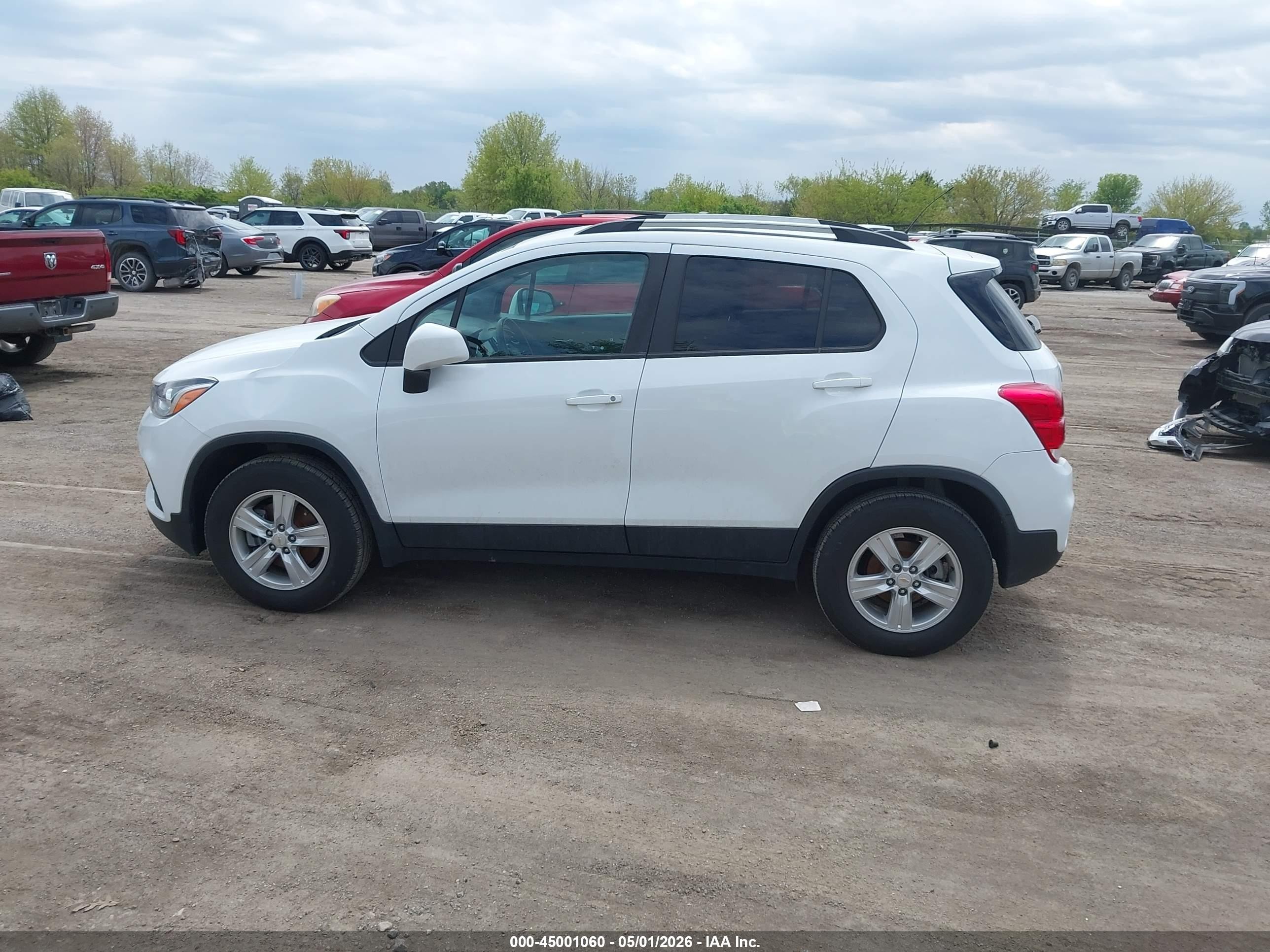 2021 Chevrolet Trax Awd Lt White vin: KL7CJPSB4MB332130