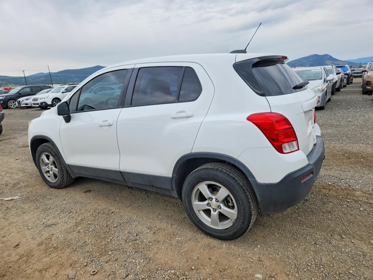 2015 Chevrolet Trax 1ls White vin: KL7CJPSB6FB130957