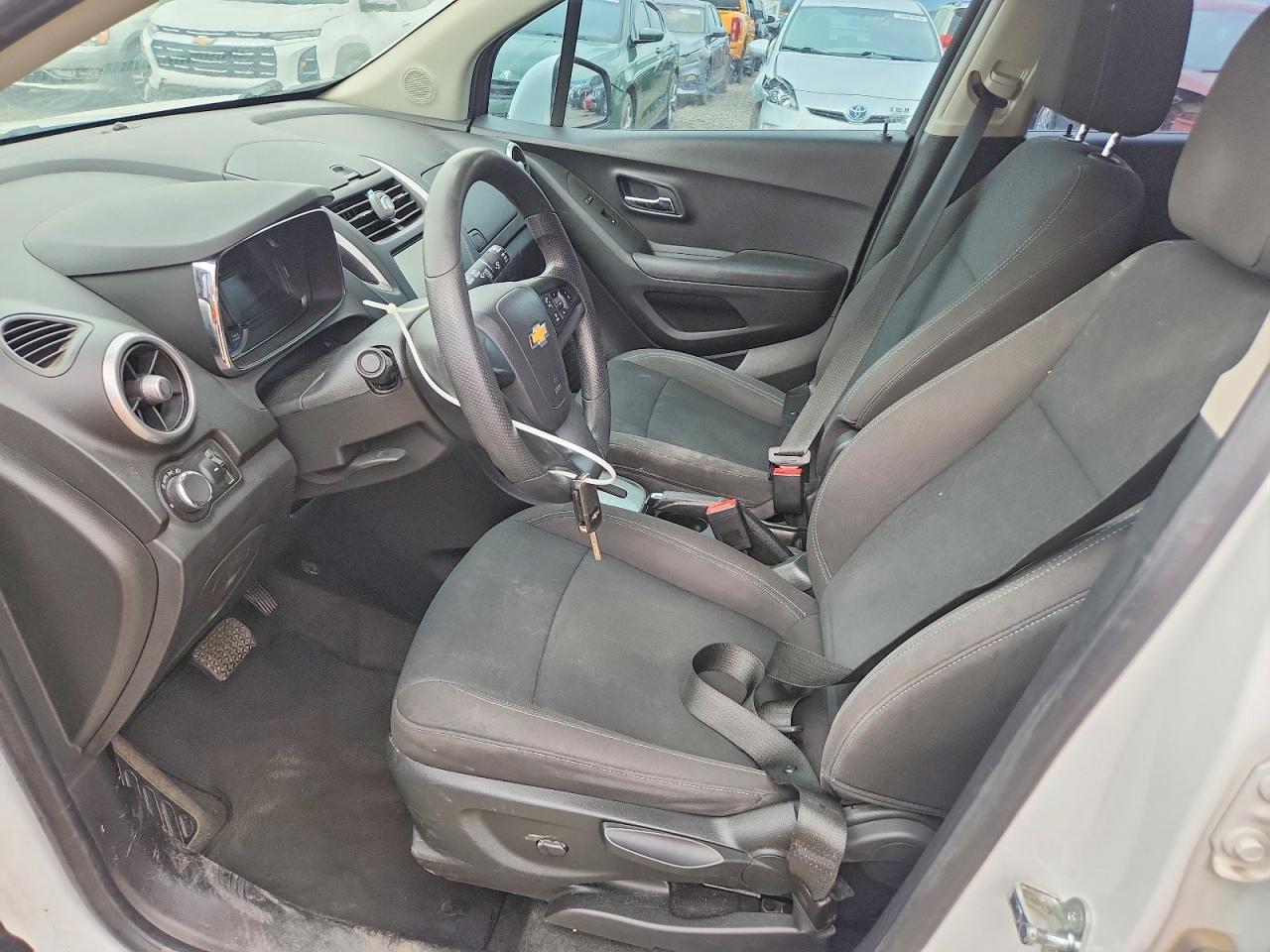 2015 Chevrolet Trax 1ls White vin: KL7CJPSB6FB130957