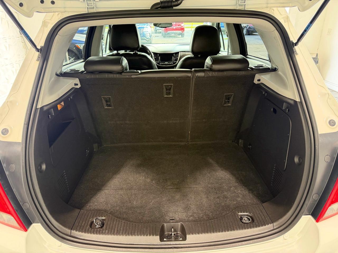 2019 Chevrolet Trax 1lt White vin: KL7CJPSBXKB835335