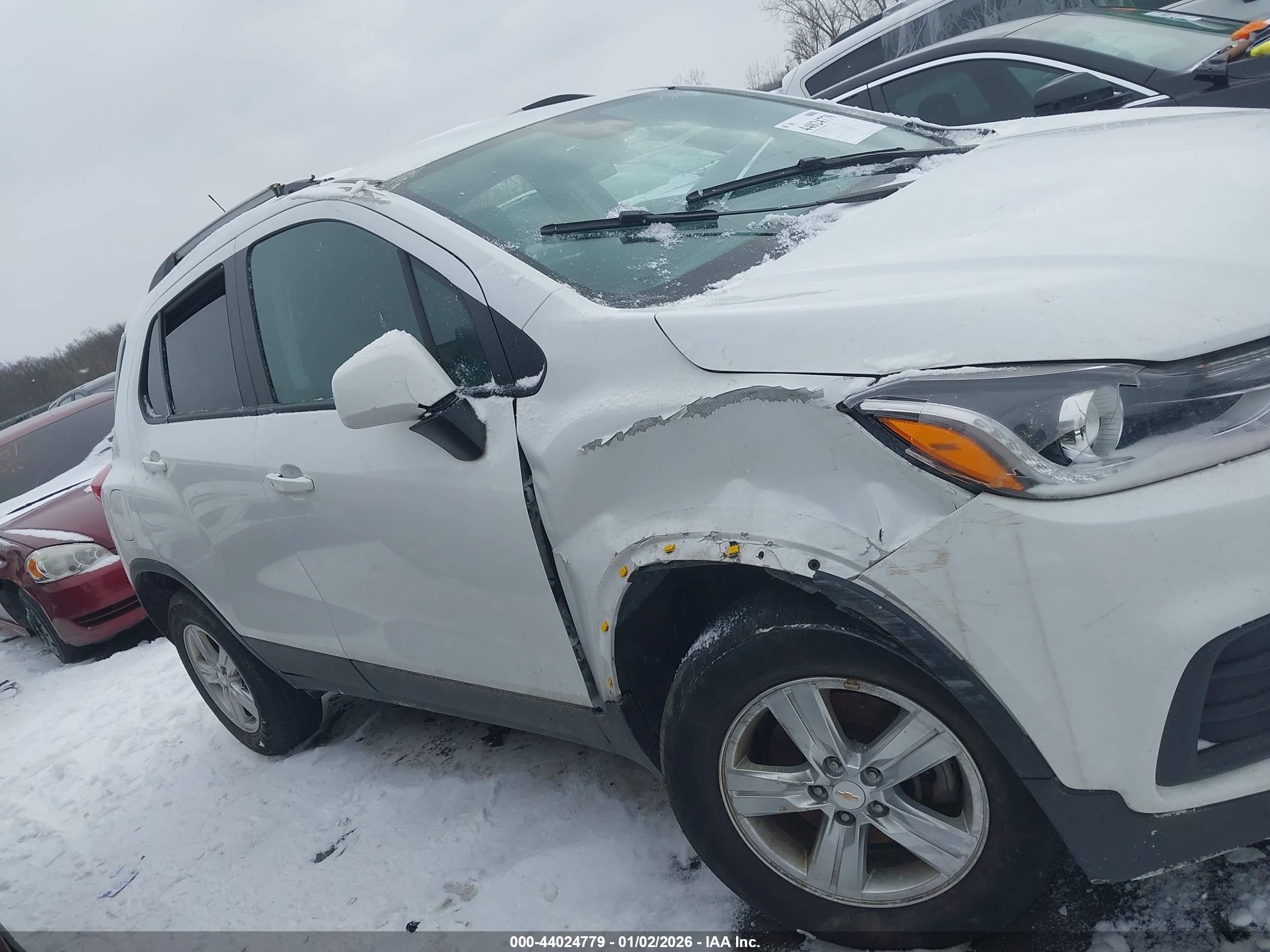 2022 Chevrolet Trax Awd Lt White vin: KL7CJPSM2NB563336