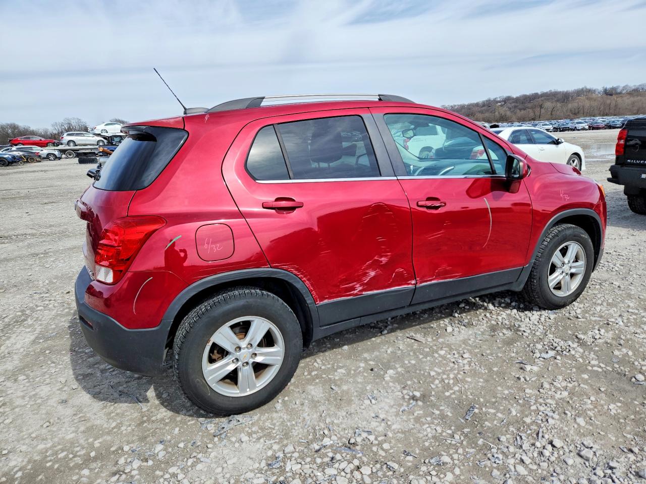 2015 Chevrolet Trax 1lt Red vin: KL7CJRSB1FB061638