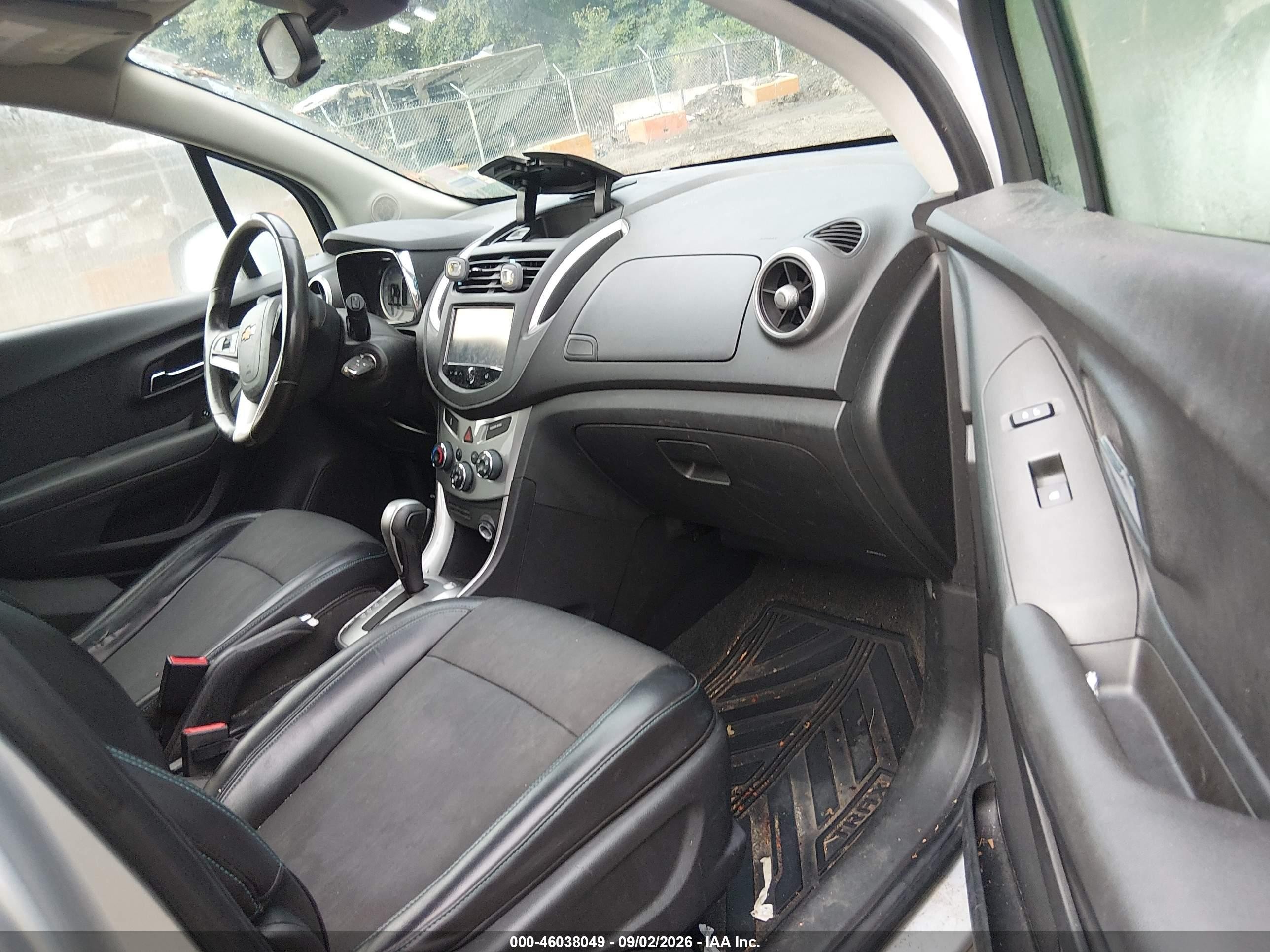 2015 Chevrolet Trax Lt Серебряный vin: KL7CJRSB2FB077511
