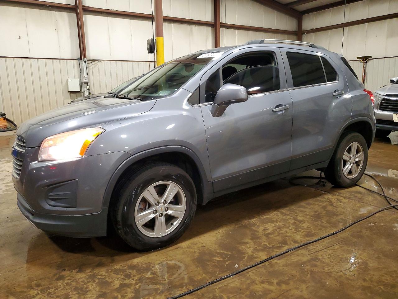 2015 Chevrolet Trax 1lt Gray vin: KL7CJRSB8FB162157