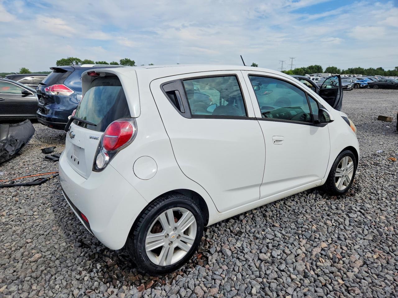 2014 Chevrolet Spark Ls White vin: KL8CA6S93EC515002