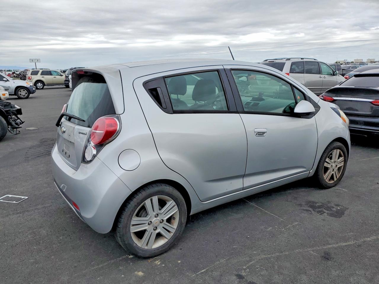 2014 Chevrolet Spark Silver vin: KL8CA6S98EC578788
