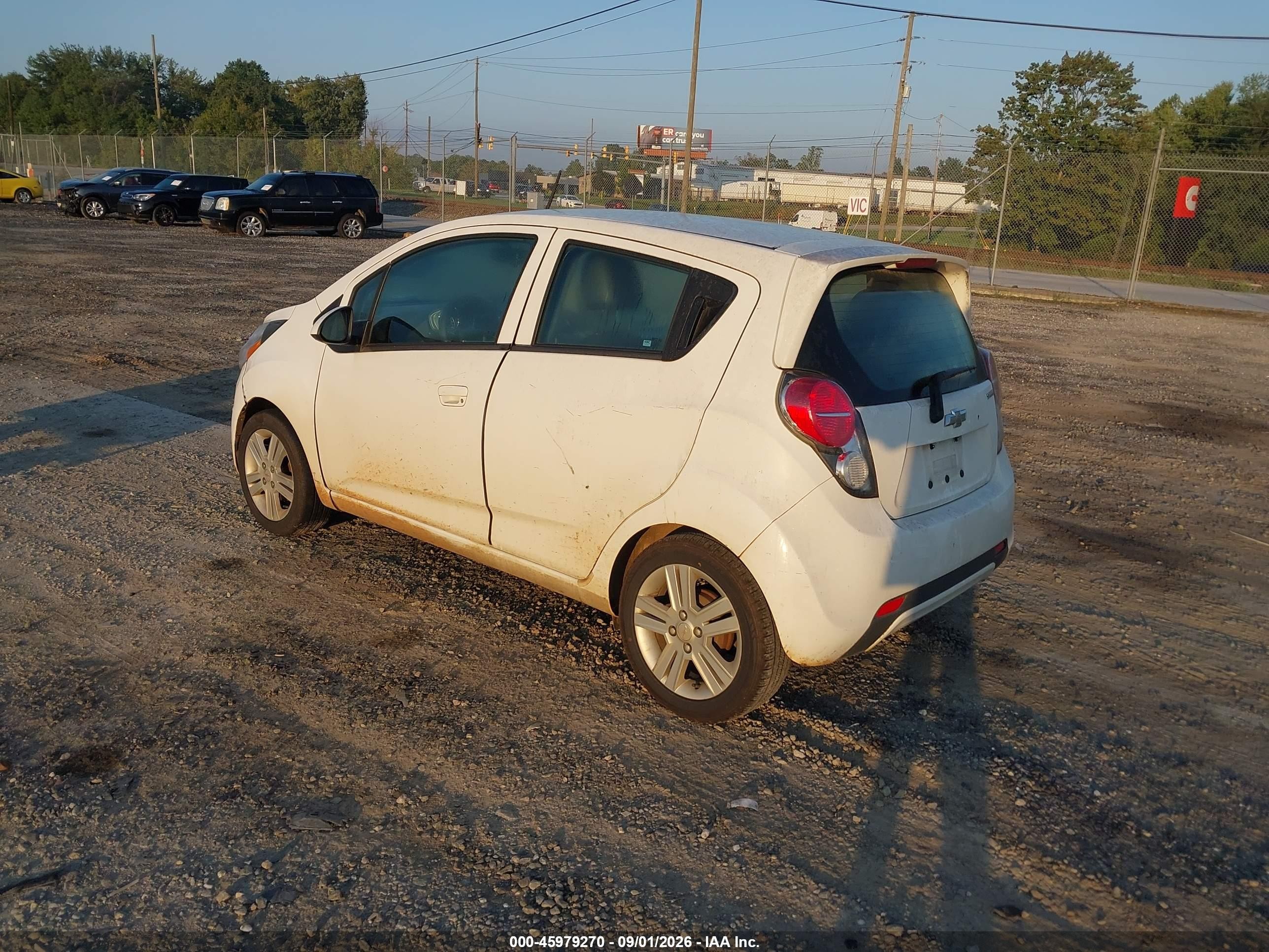2015 Chevrolet Spark Ls Manual Белый vin: KL8CA6S9XFC813757