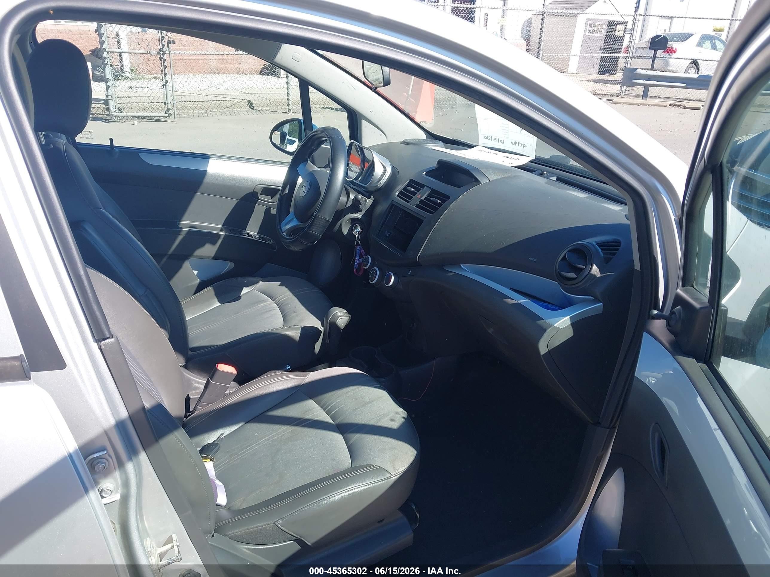2014 Chevrolet Spark Ls Auto Silver vin: KL8CB6S90EC586056