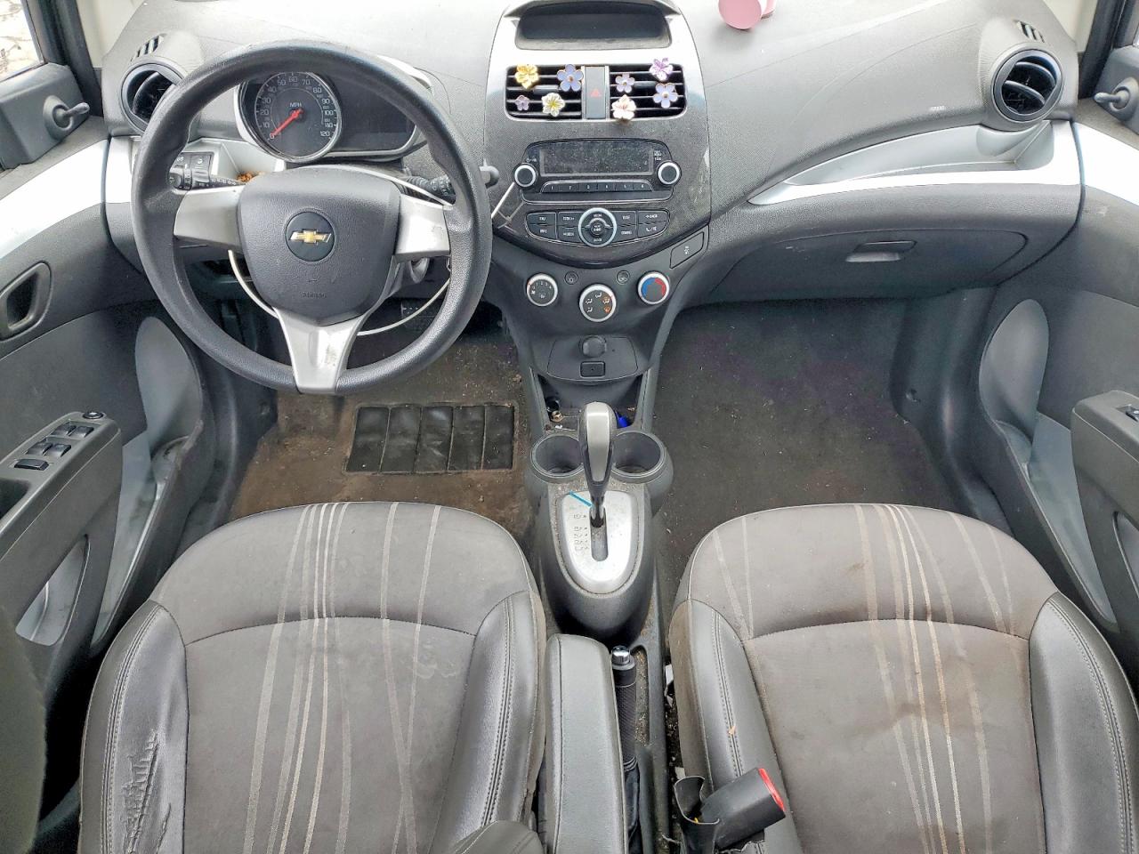 2014 Chev Spark Silver vin: KL8CB6S90EC590463