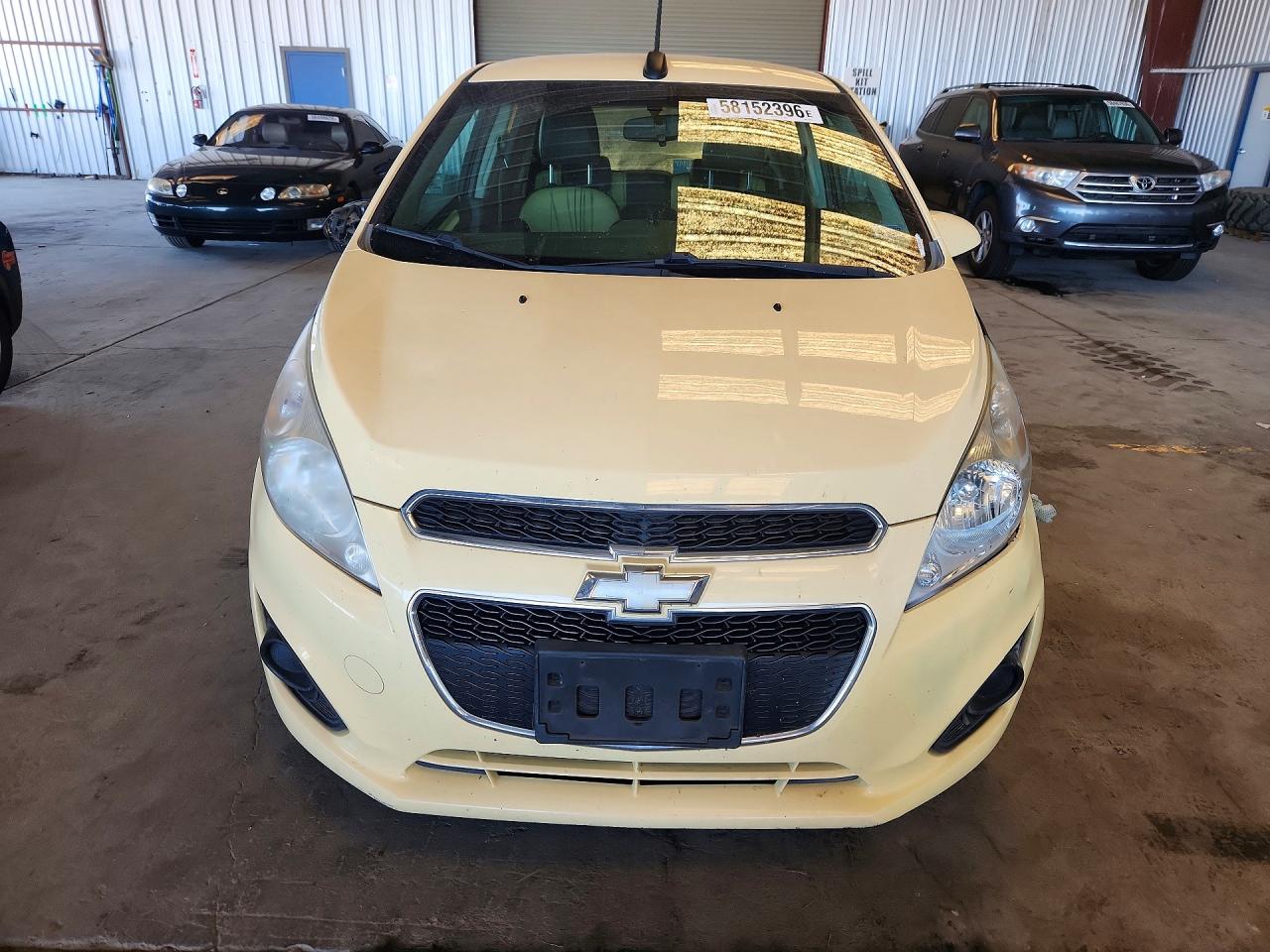 2015 Chevrolet Spark Ls Cream vin: KL8CB6S90FC707895