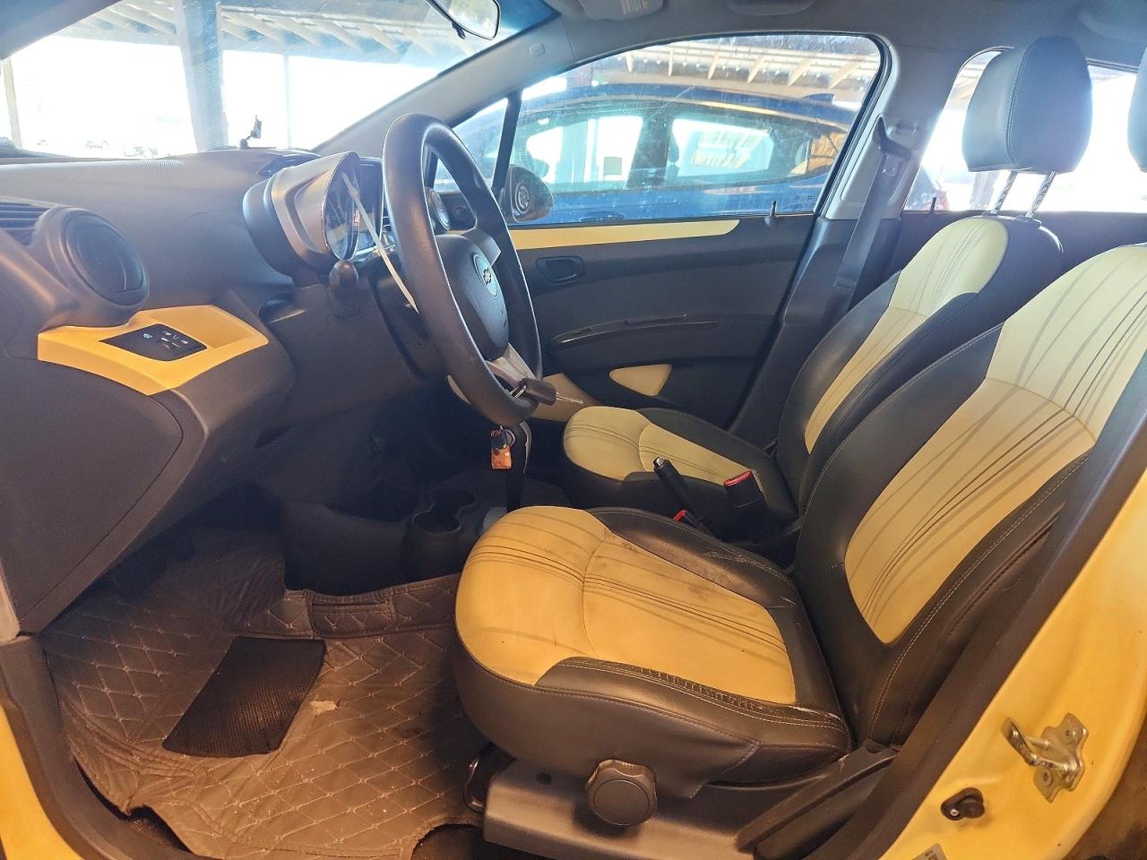 2015 Chevrolet Spark Ls Cream vin: KL8CB6S90FC707895