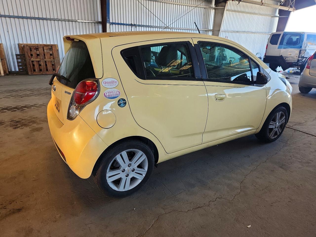 2015 Chevrolet Spark Ls Cream vin: KL8CB6S90FC707895