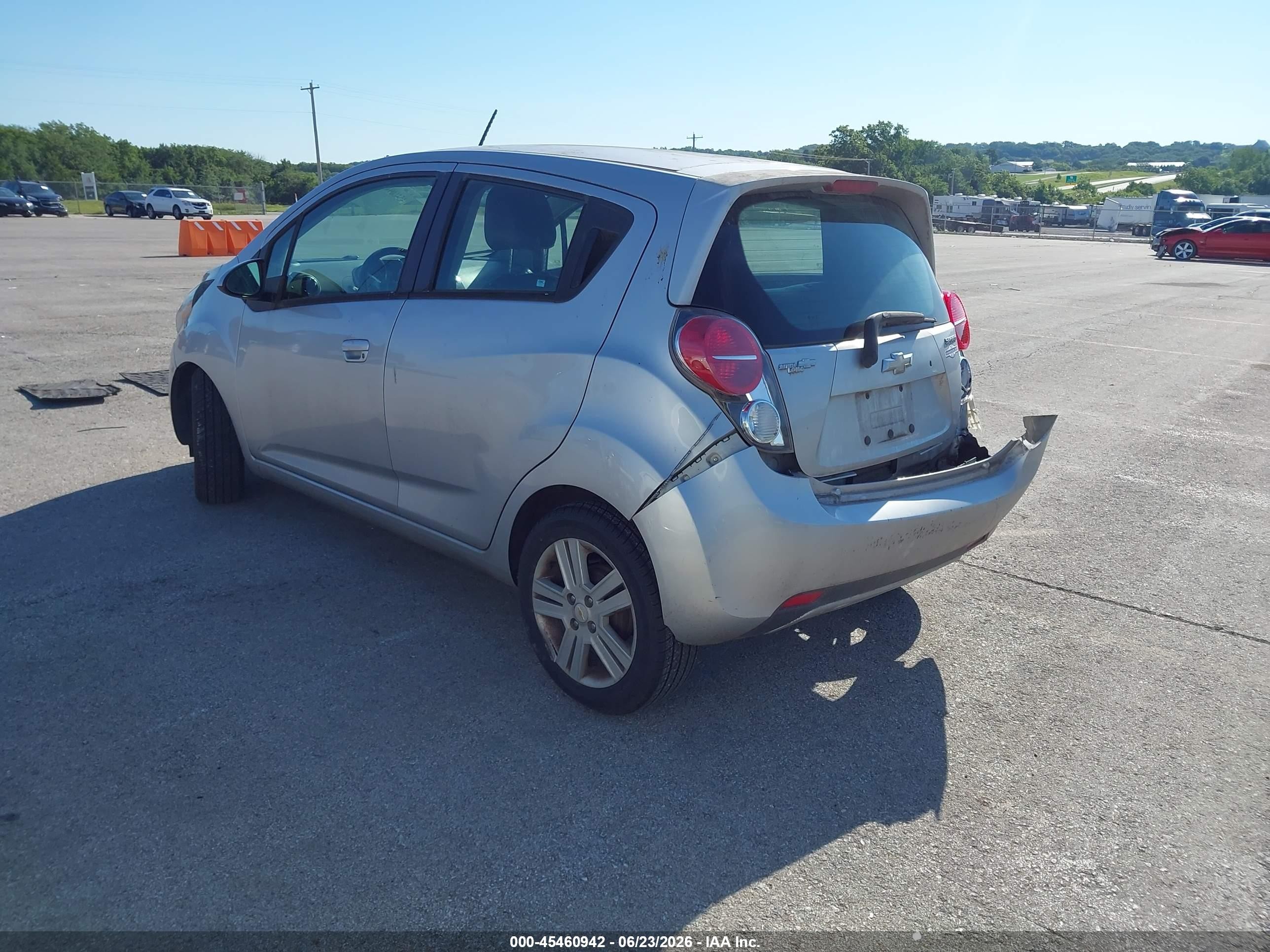 2015 Chevrolet Spark Ls Cvt Silver vin: KL8CB6S90FC797906