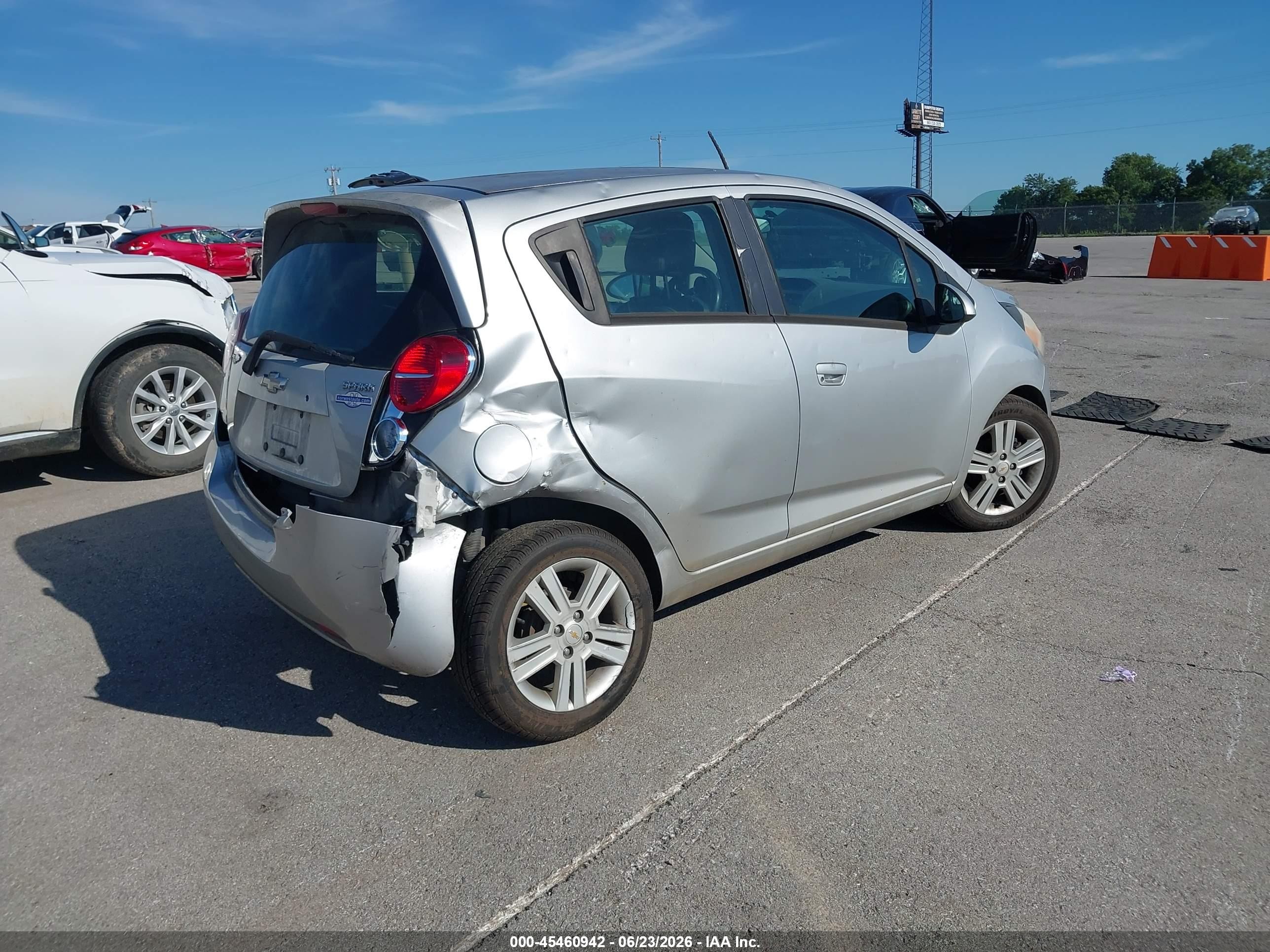2015 Chevrolet Spark Ls Cvt Silver vin: KL8CB6S90FC797906