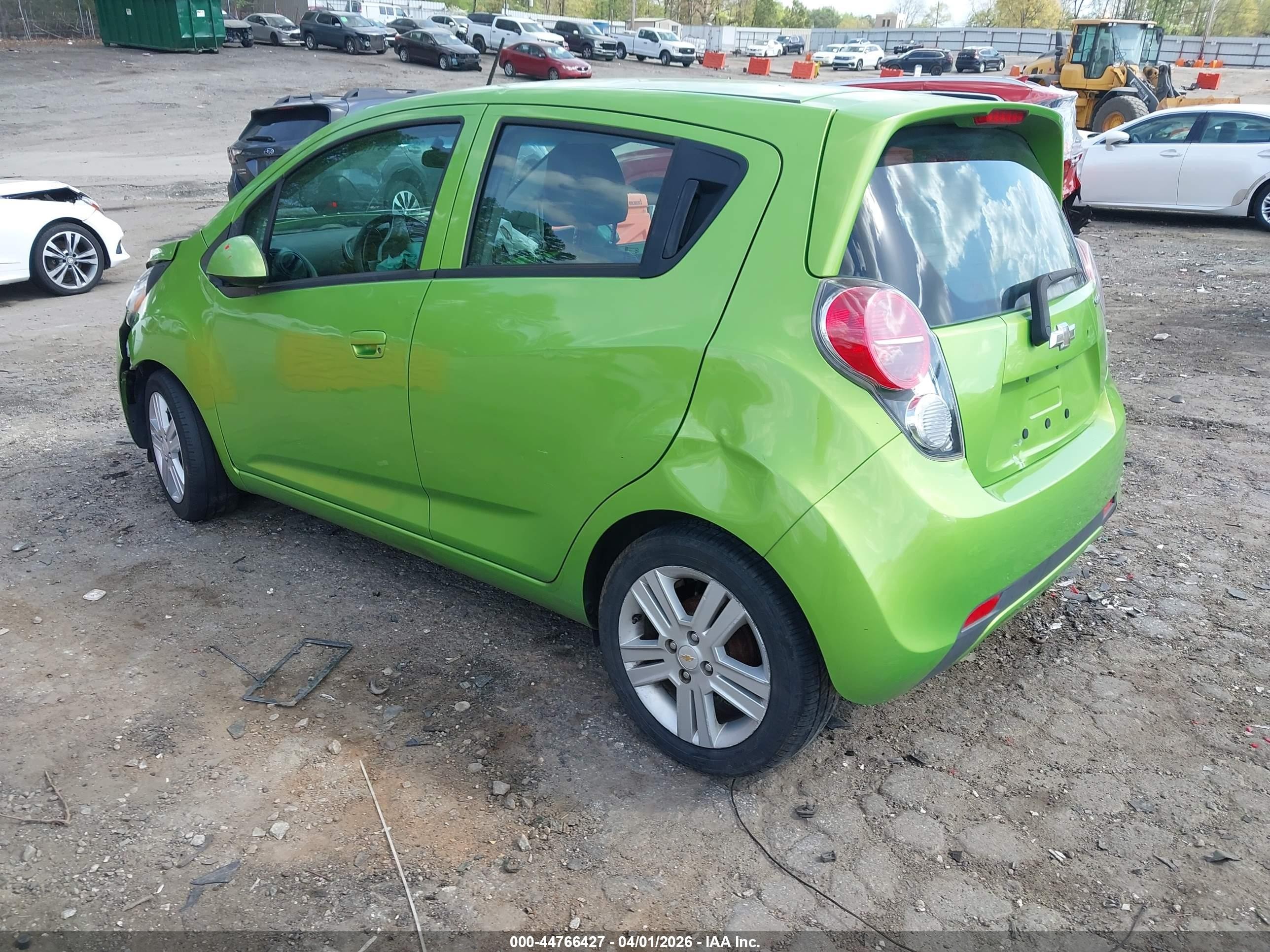 2015 Chevrolet Spark Ls Cvt Green vin: KL8CB6S90FC808886