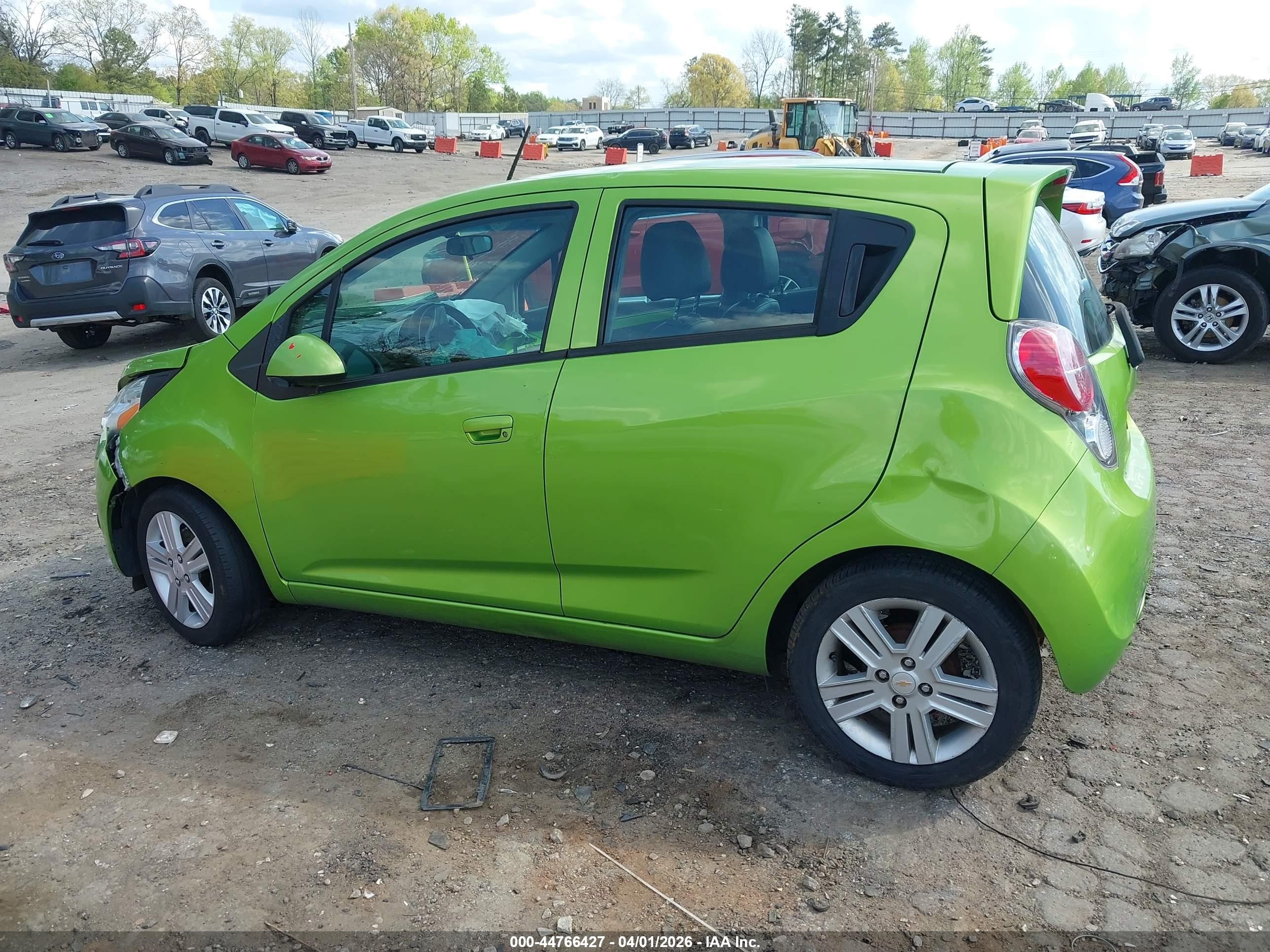 2015 Chevrolet Spark Ls Cvt Green vin: KL8CB6S90FC808886