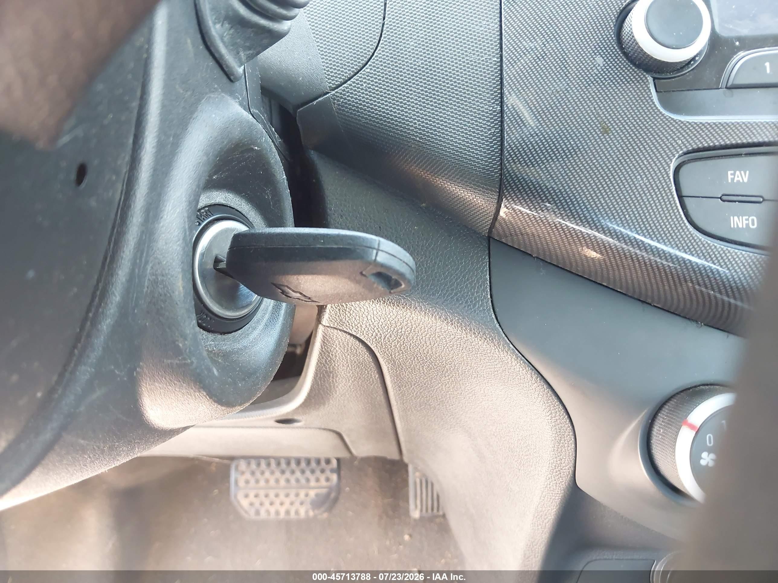 2014 Chevrolet Spark Ls Auto Серебряный vin: KL8CB6S92EC530166