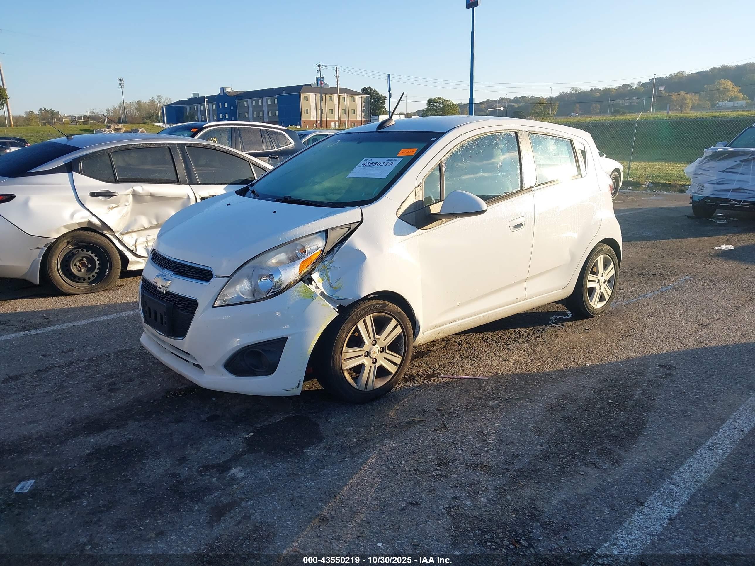 2015 Chevrolet Spark Ls Cvt White vin: KL8CB6S92FC737965