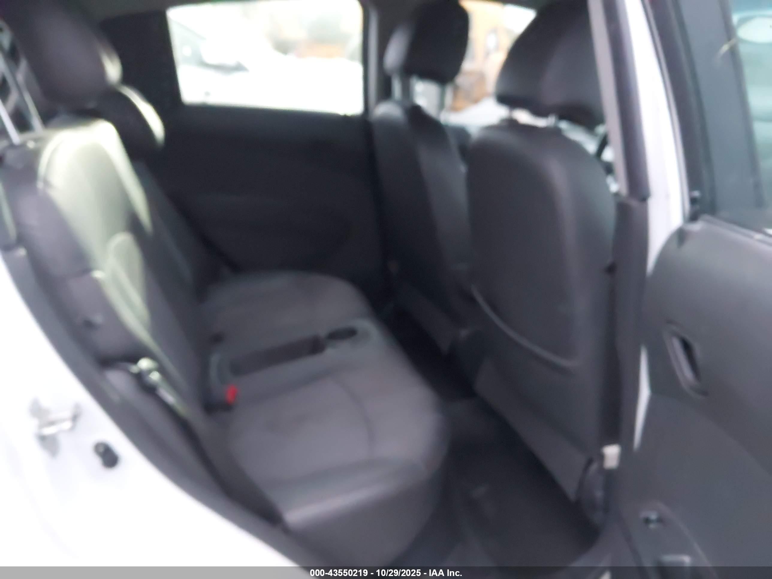 2015 Chevrolet Spark Ls Cvt White vin: KL8CB6S92FC737965