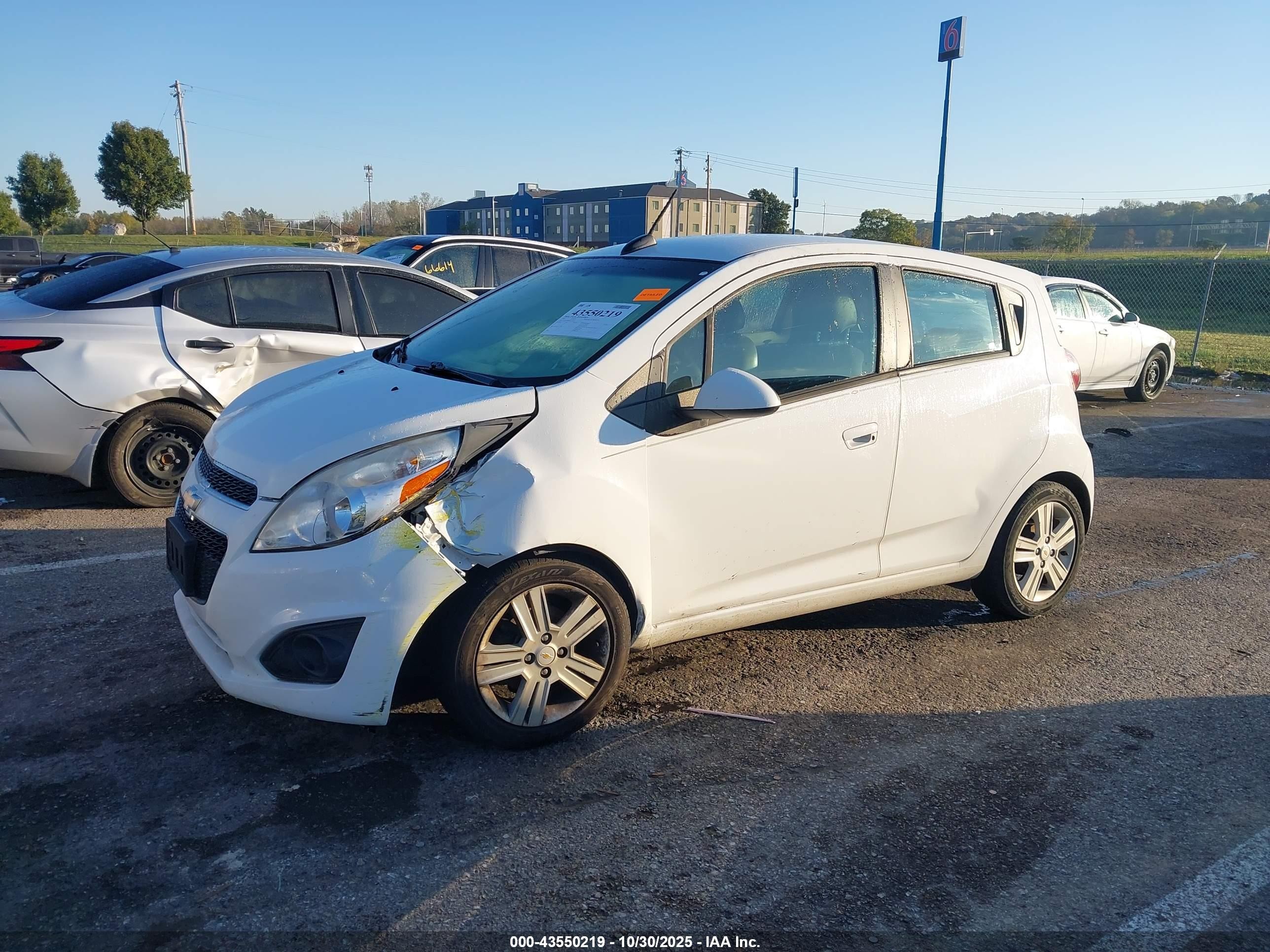 2015 Chevrolet Spark Ls Cvt White vin: KL8CB6S92FC737965