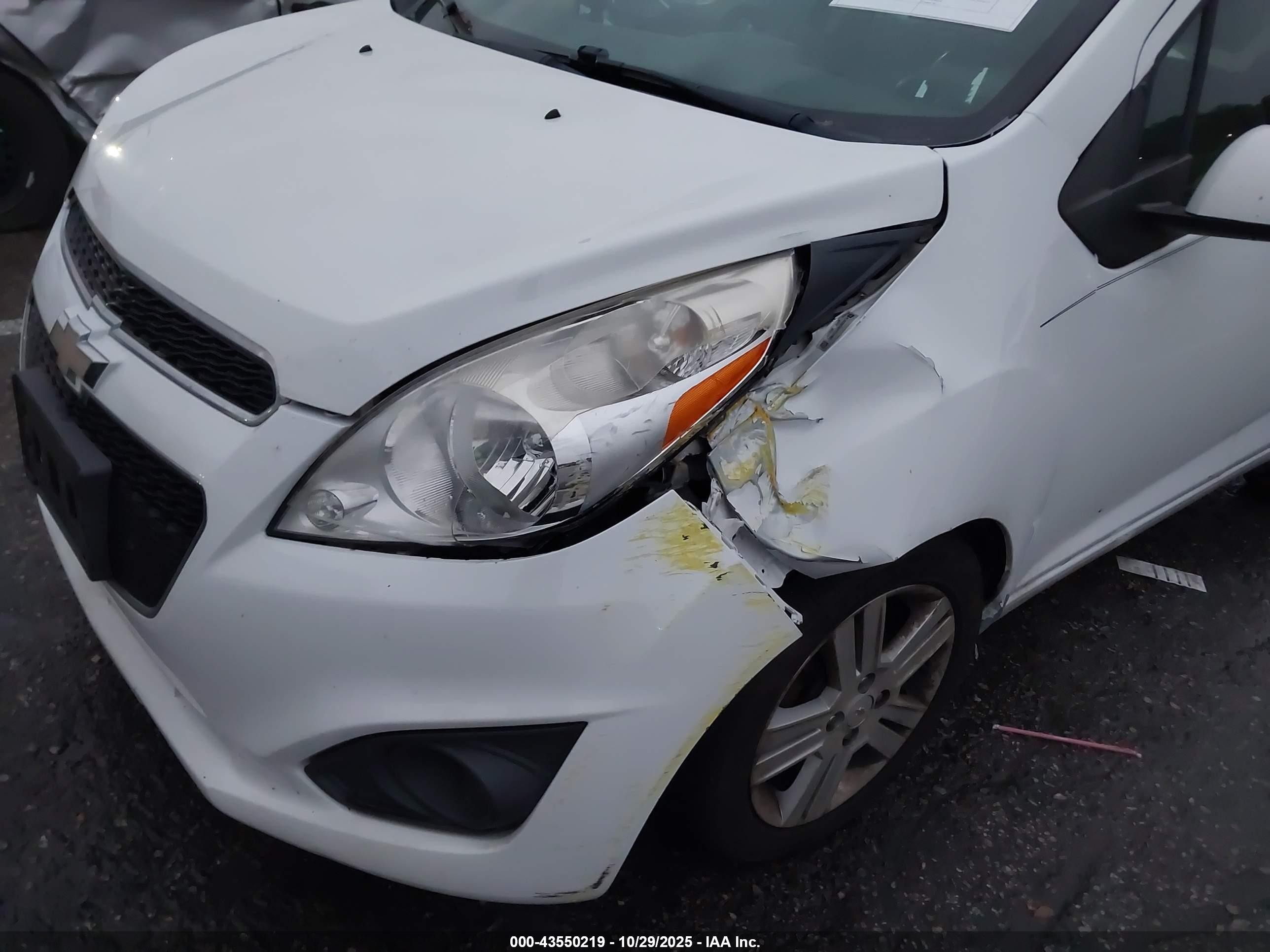 2015 Chevrolet Spark Ls Cvt White vin: KL8CB6S92FC737965