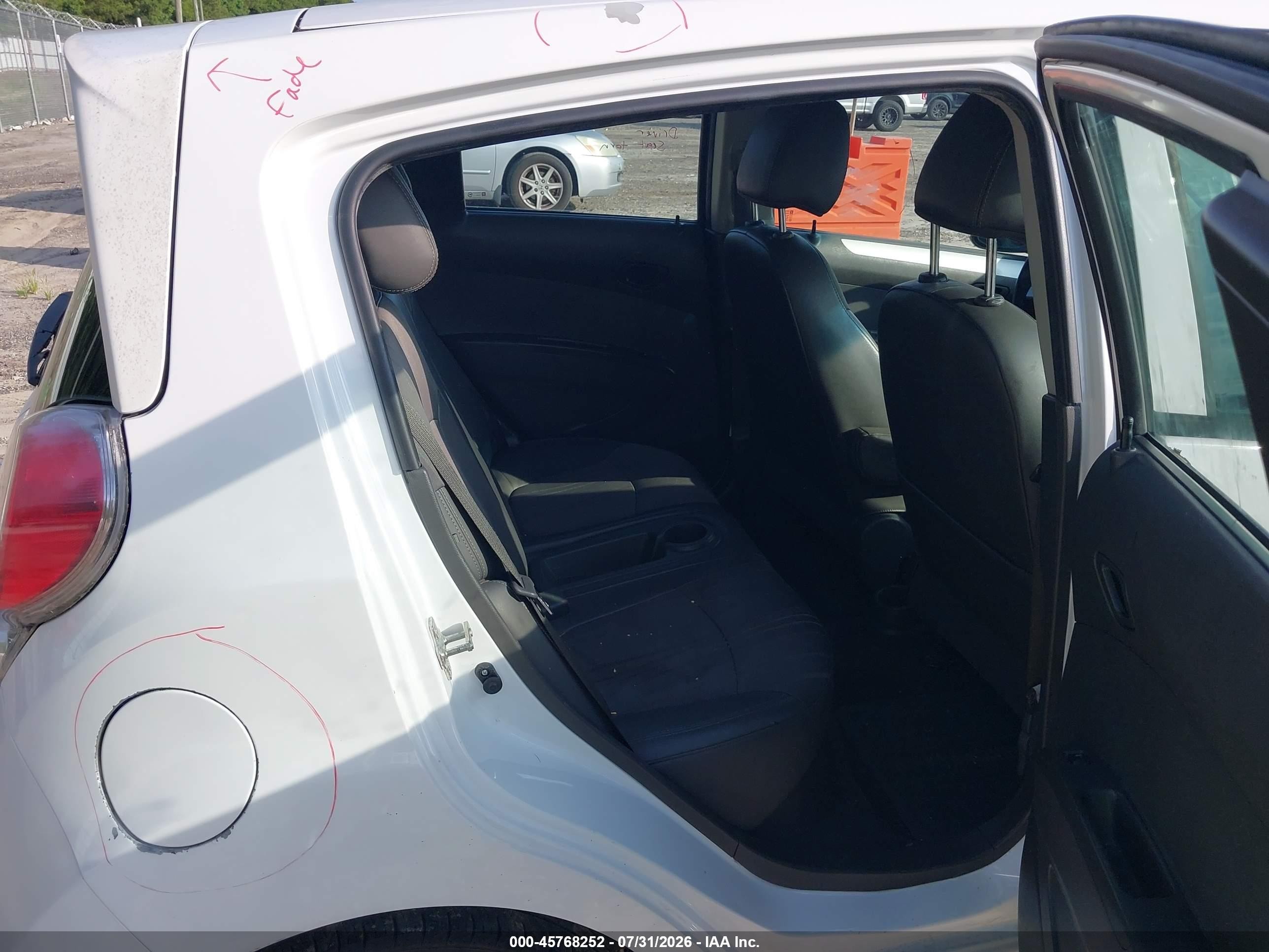 2014 Chevrolet Spark Ls Auto Белый vin: KL8CB6S93EC584060