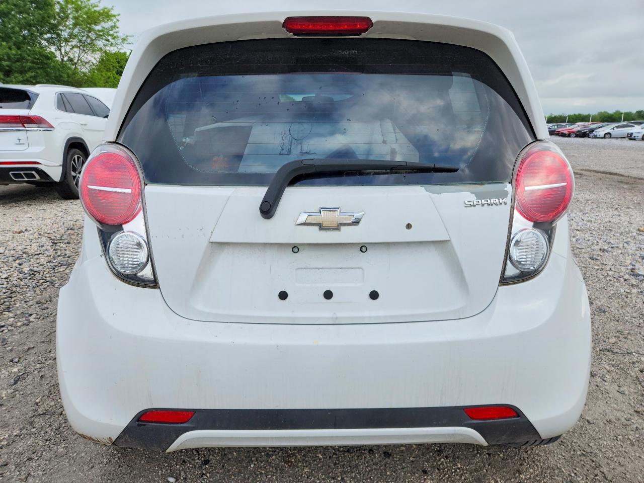 2015 Chevrolet Spark Ls White vin: KL8CB6S93FC803228