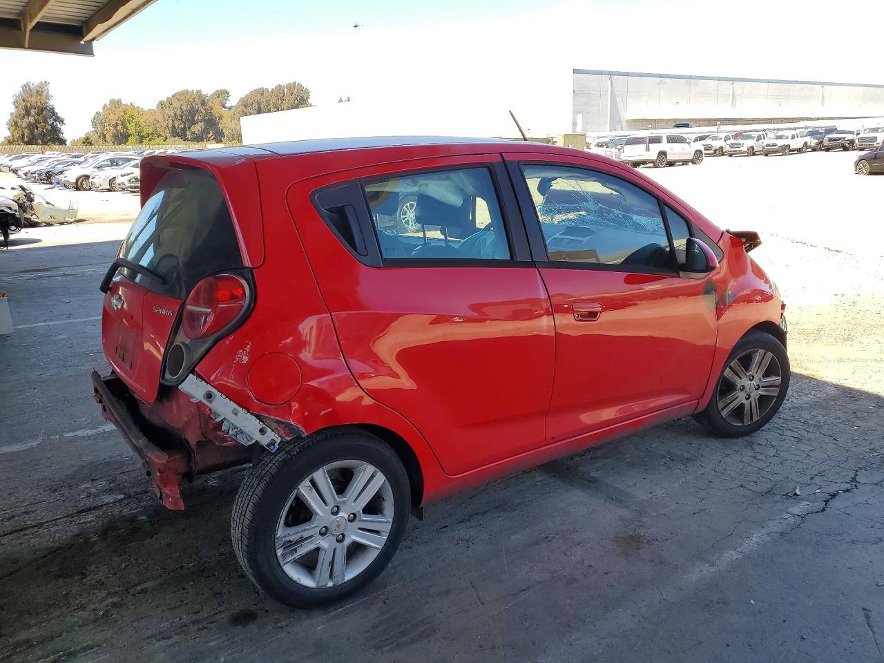 2013 Chevrolet Spark Ls Красный vin: KL8CB6S94DC537957