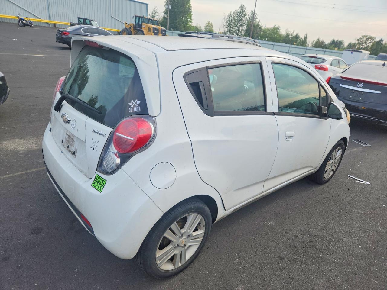 2014 Chevrolet Spark Ls White vin: KL8CB6S94EC484842