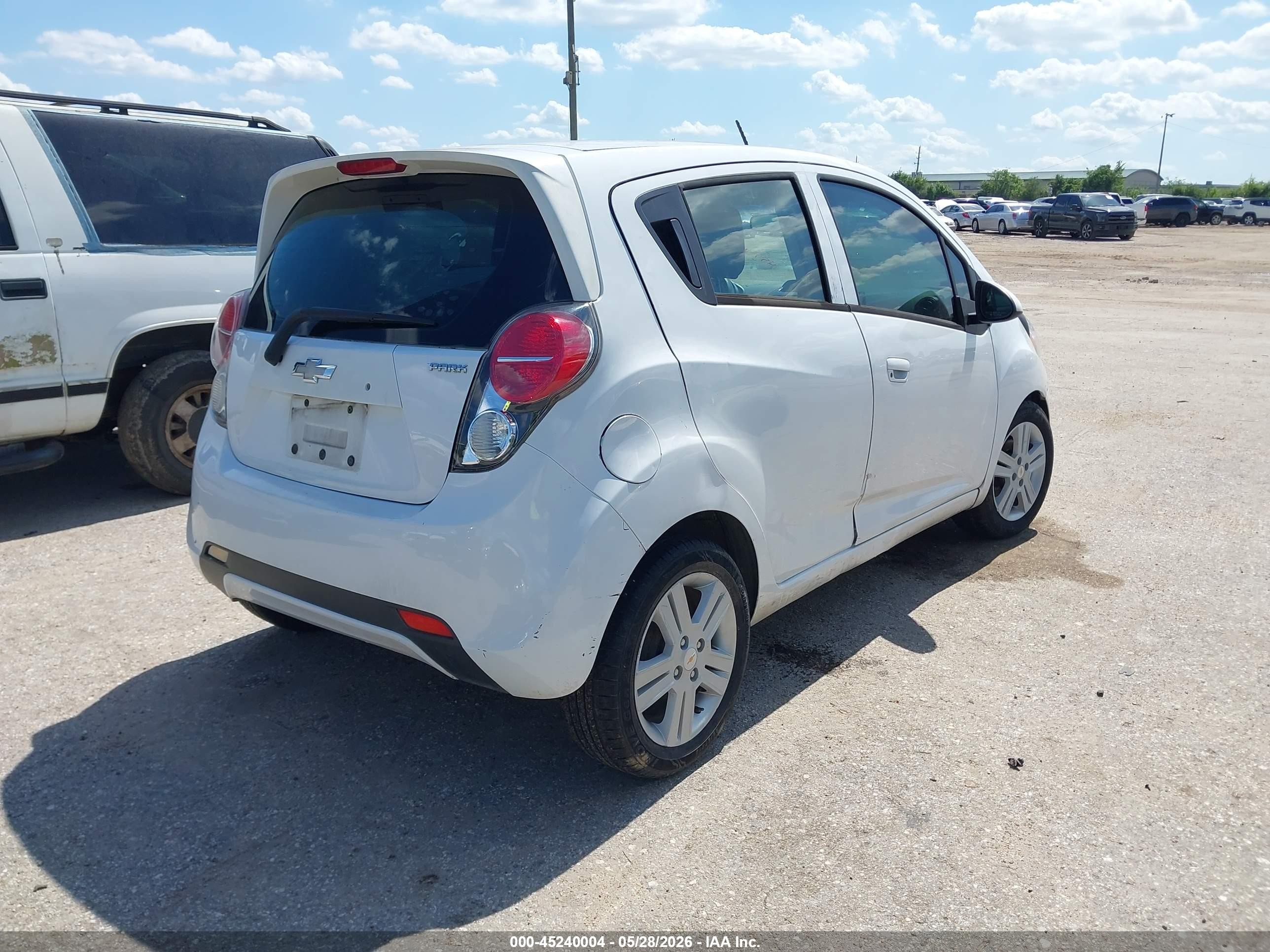 2014 Chevrolet Spark Ls Auto White vin: KL8CB6S94EC488258
