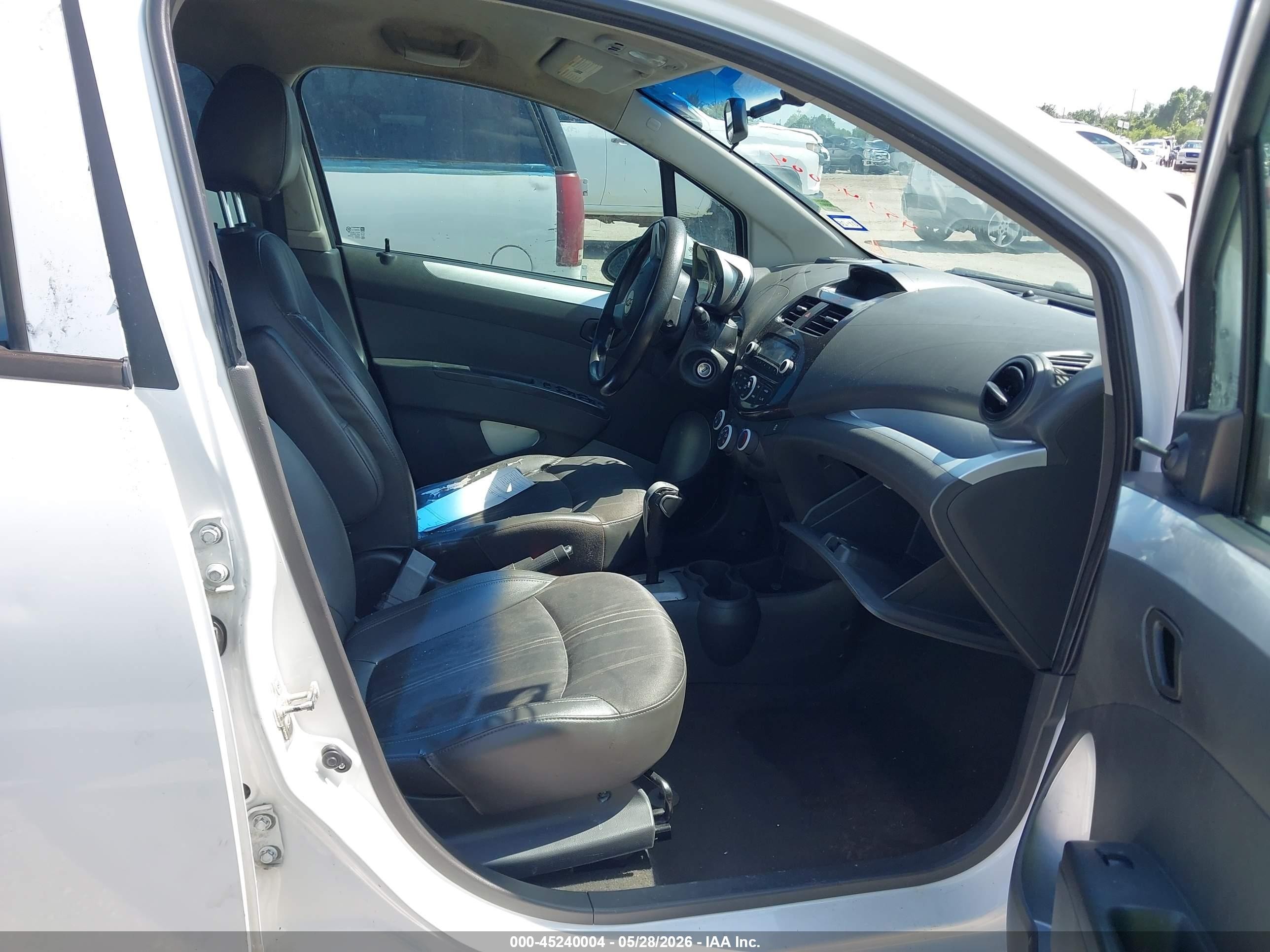 2014 Chevrolet Spark Ls Auto White vin: KL8CB6S94EC488258