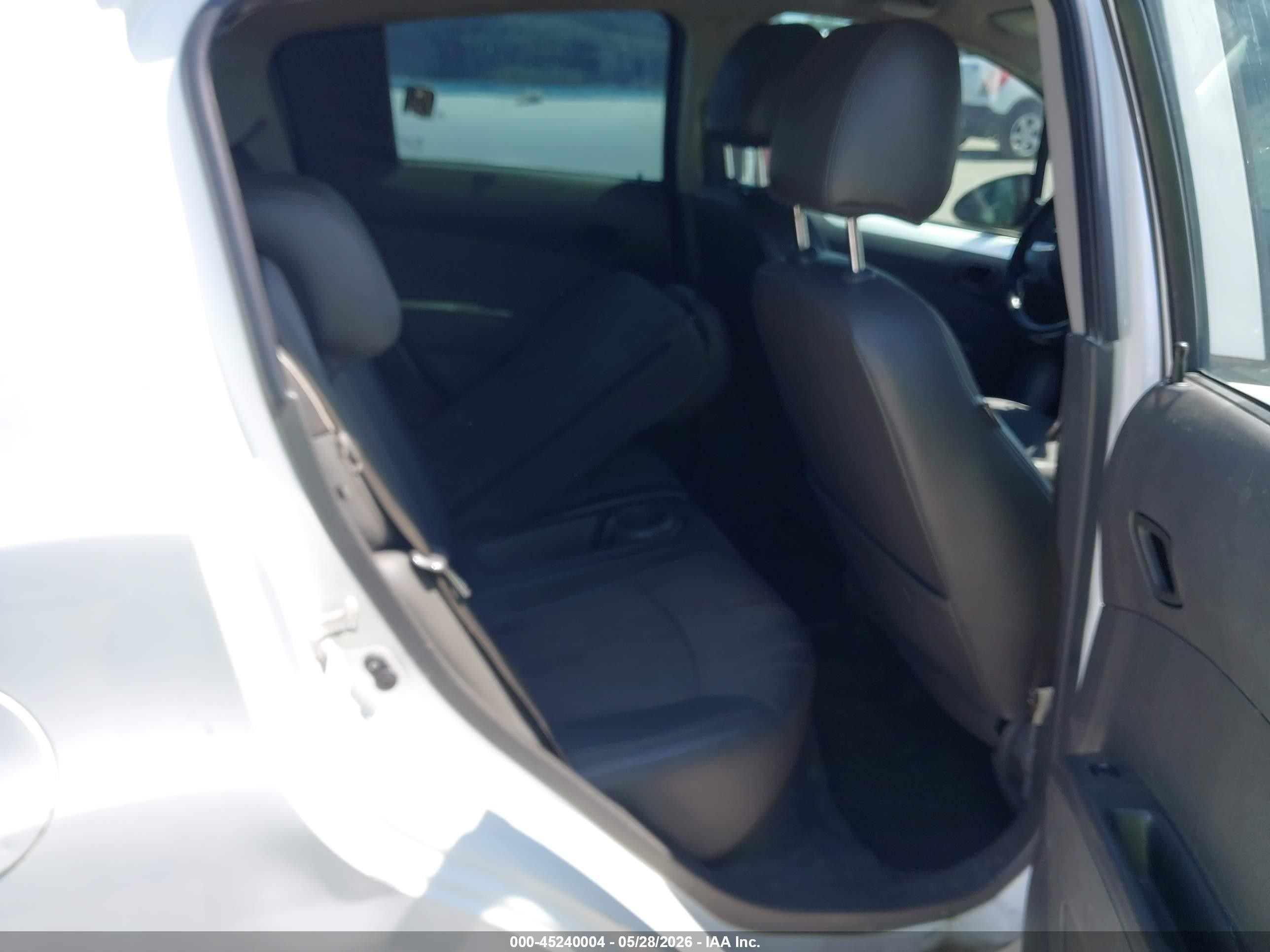 2014 Chevrolet Spark Ls Auto White vin: KL8CB6S94EC488258