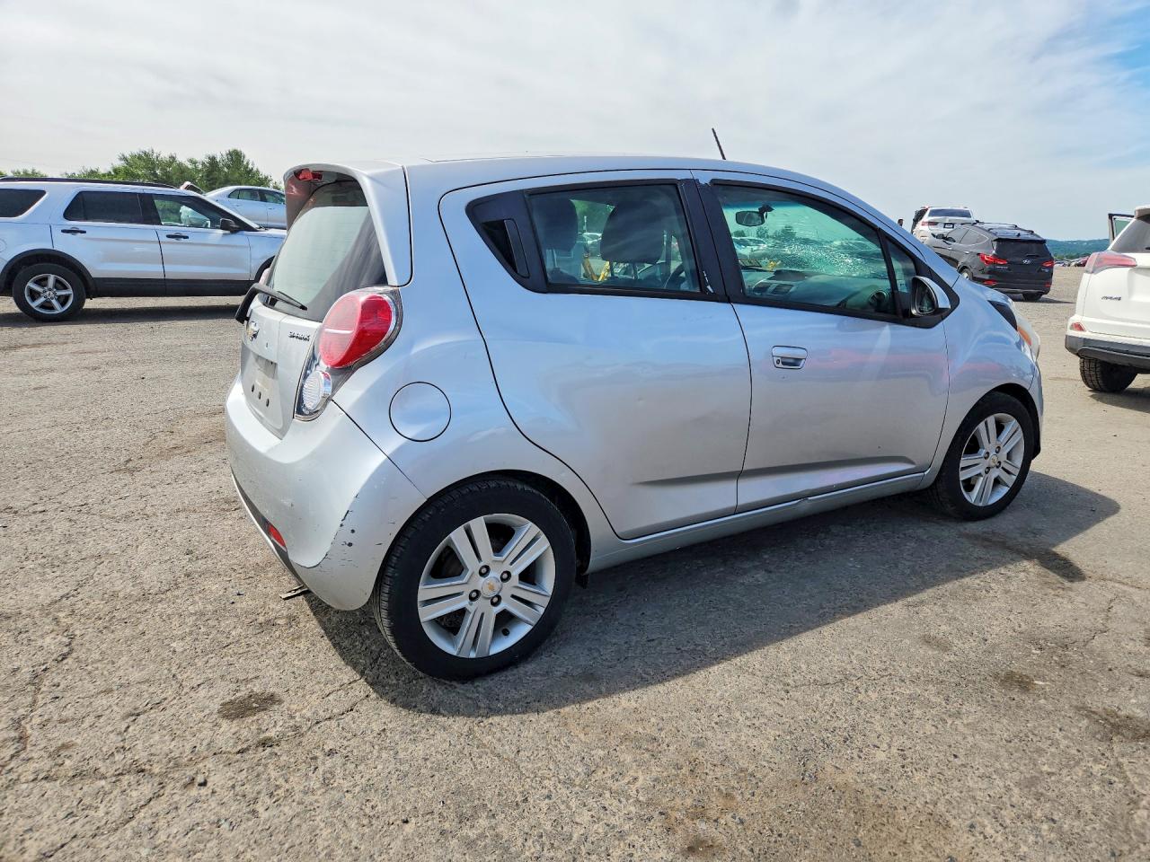 2014 Chevrolet Spark Ls Silver vin: KL8CB6S94EC540133