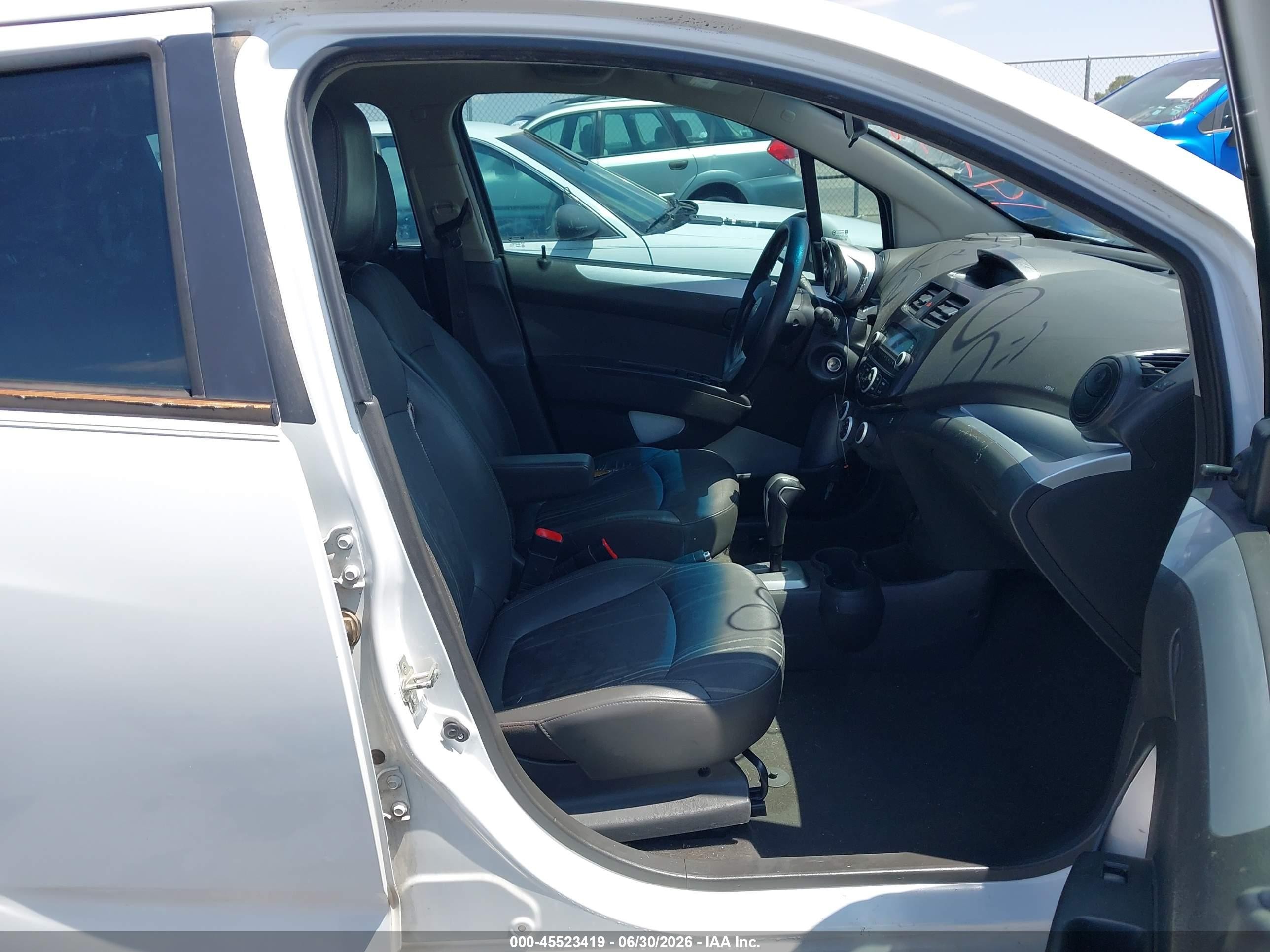 2014 Chevrolet Spark Ls Auto White vin: KL8CB6S94EC547955