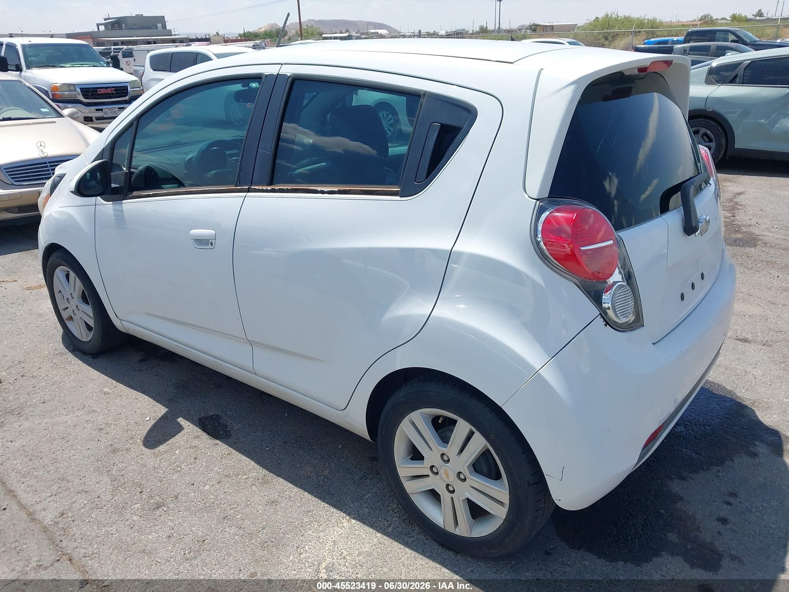2014 Chevrolet Spark Ls Auto White vin: KL8CB6S94EC547955