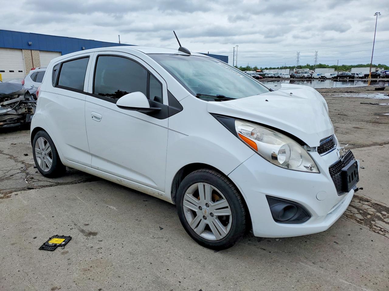 2015 Chevrolet Spark Ls White vin: KL8CB6S94FC793941