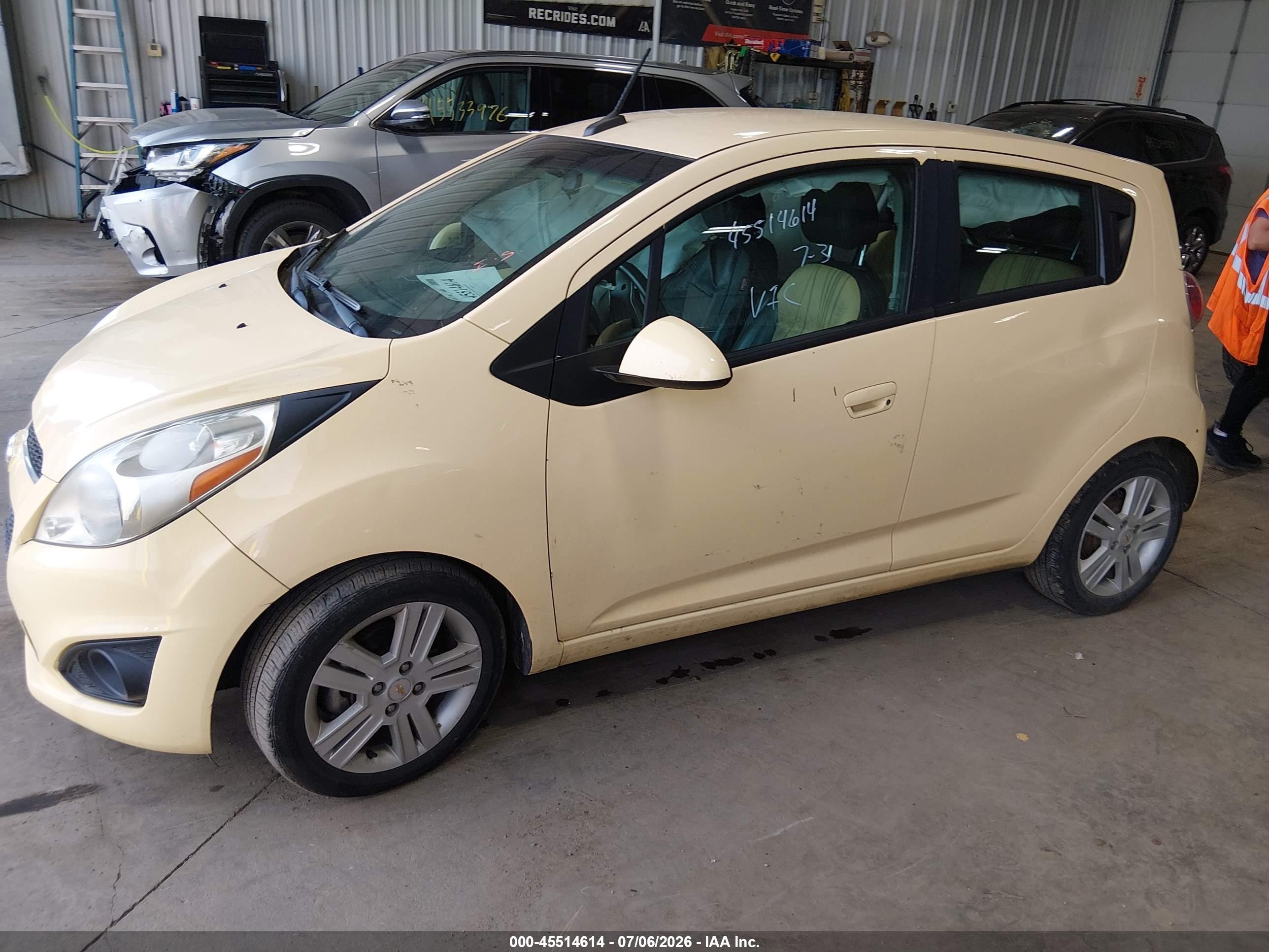 2014 Chevrolet Spark Ls Auto Yellow vin: KL8CB6S95EC574727
