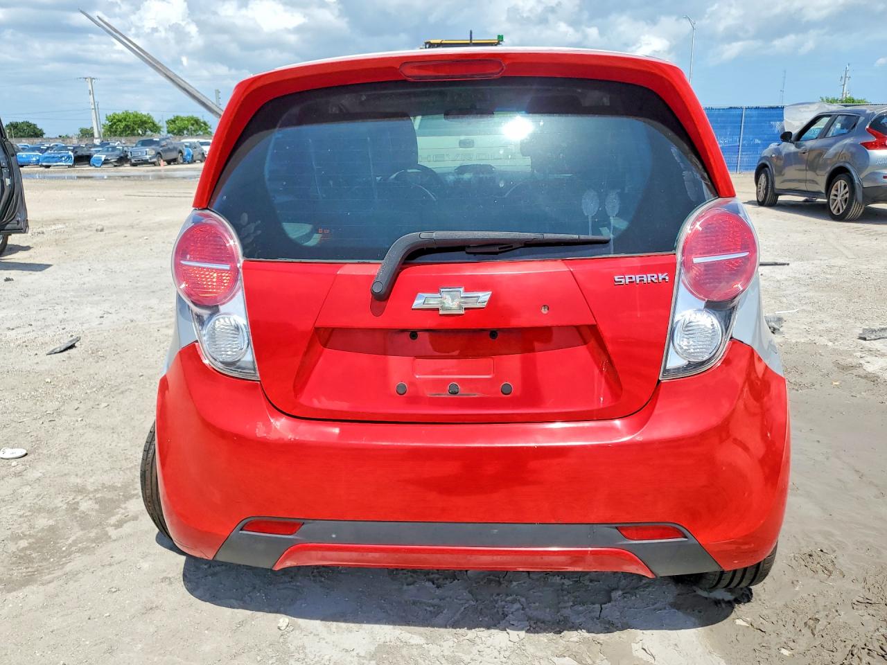 2015 Chevrolet Spark Ls Silver vin: KL8CB6S95FC714566