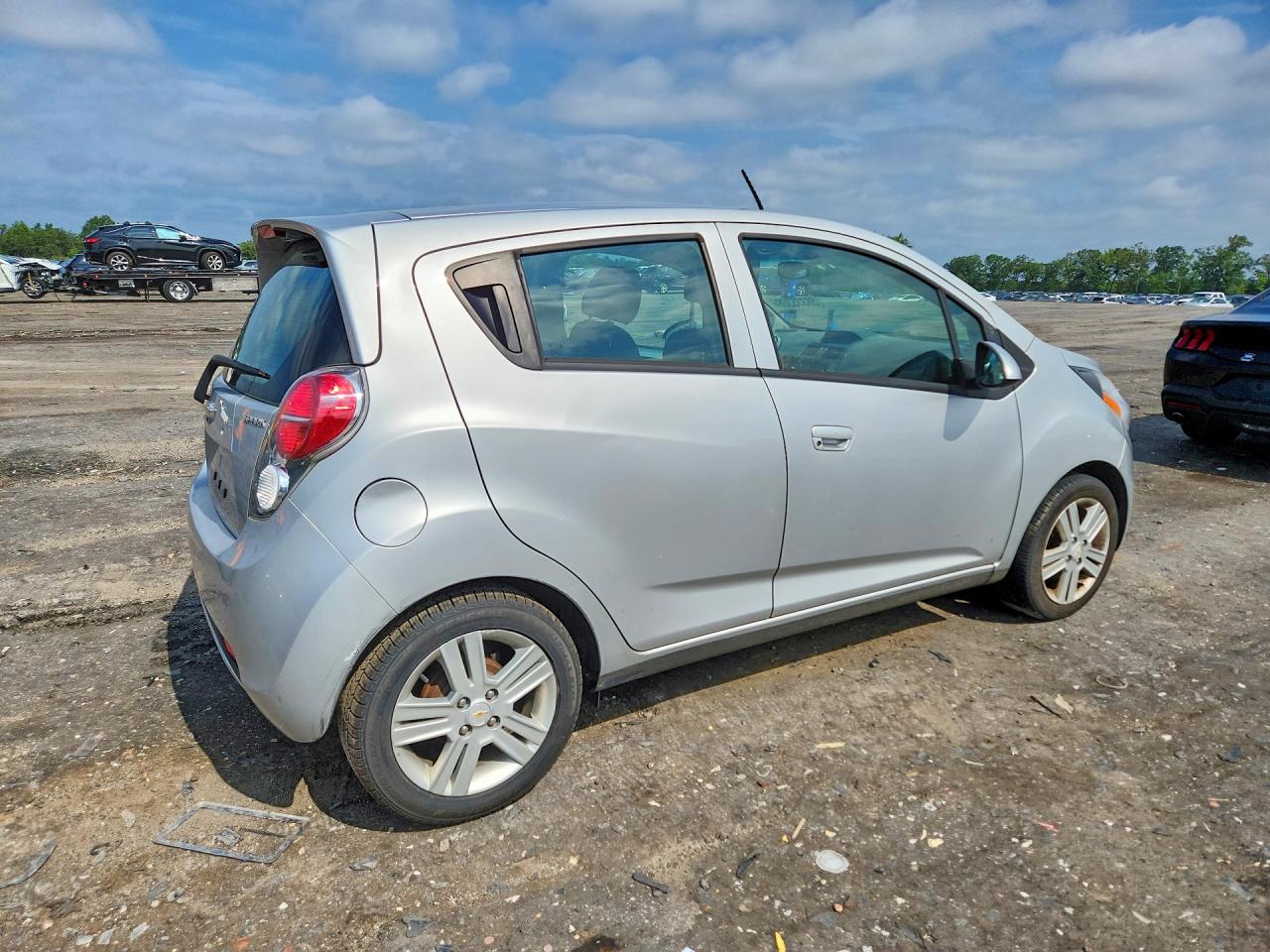 2015 Chevrolet Spark Ls Silver vin: KL8CB6S95FC741363
